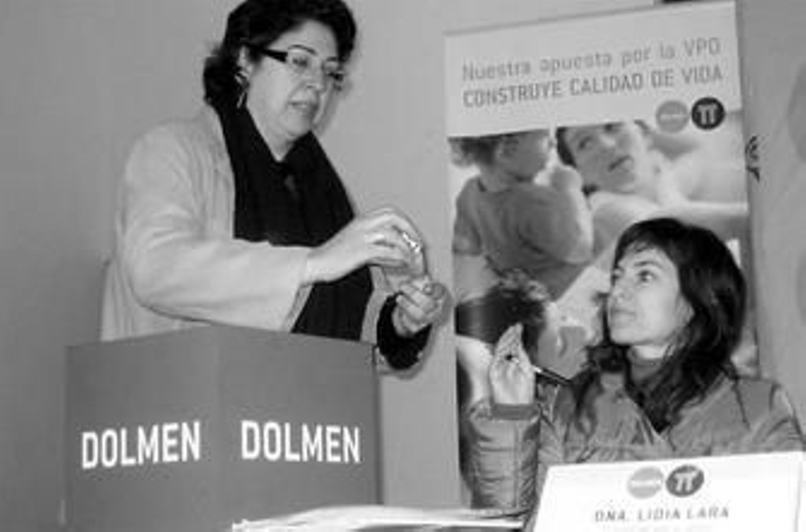 El ayuntamiento y la empresa Dolmen sortean la promoción del Coto de Bornos.