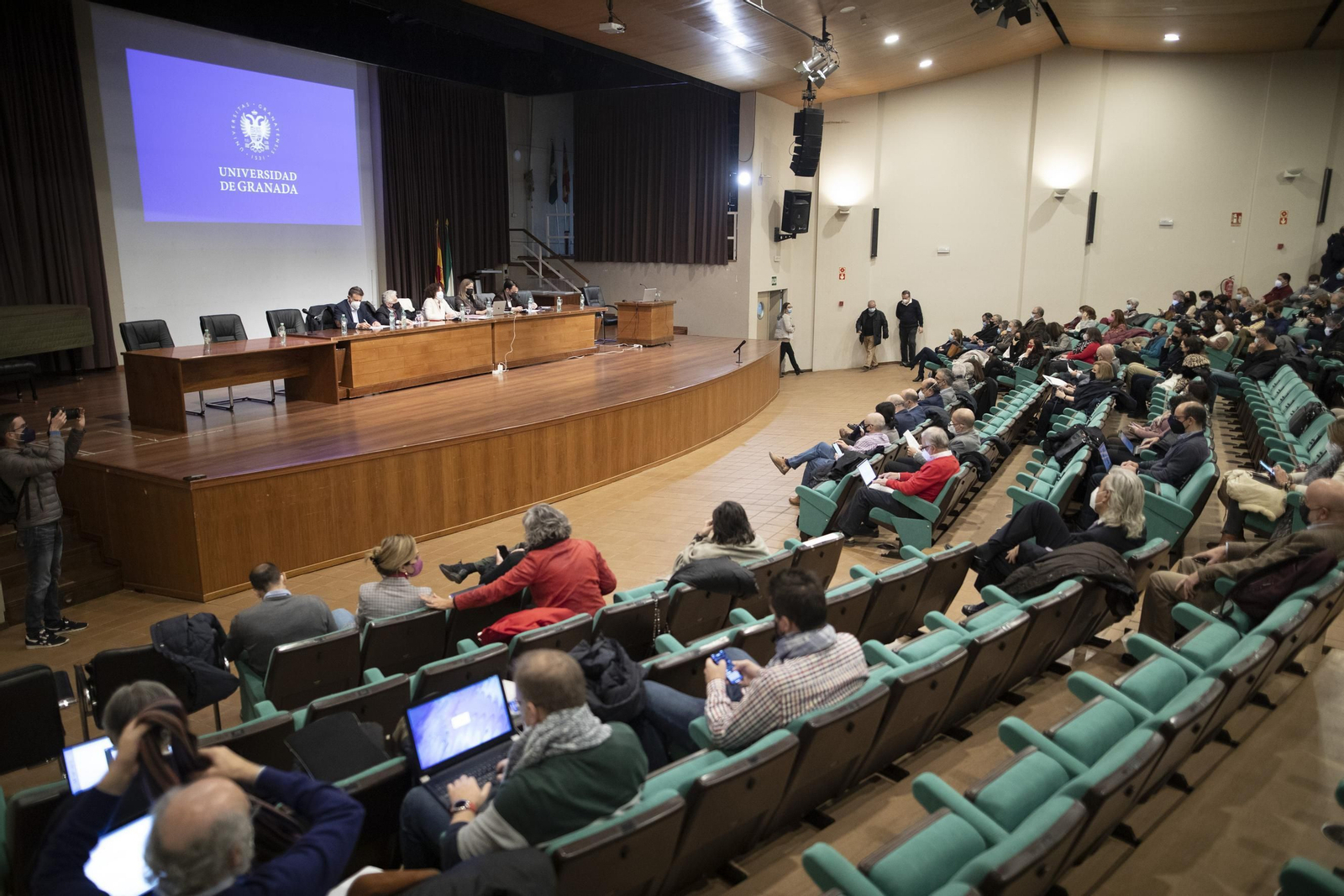 Acto universitario presidido por Pilar Aranda