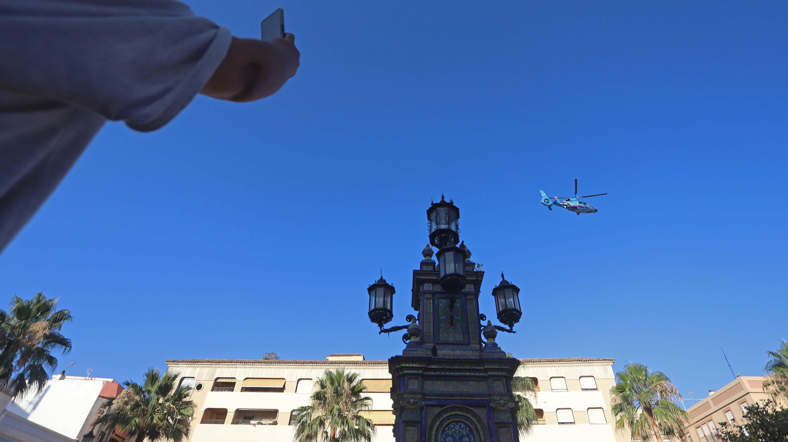 Fotos de la concentración en homenaje a José Luis Domínguez Iborra en Algeciras