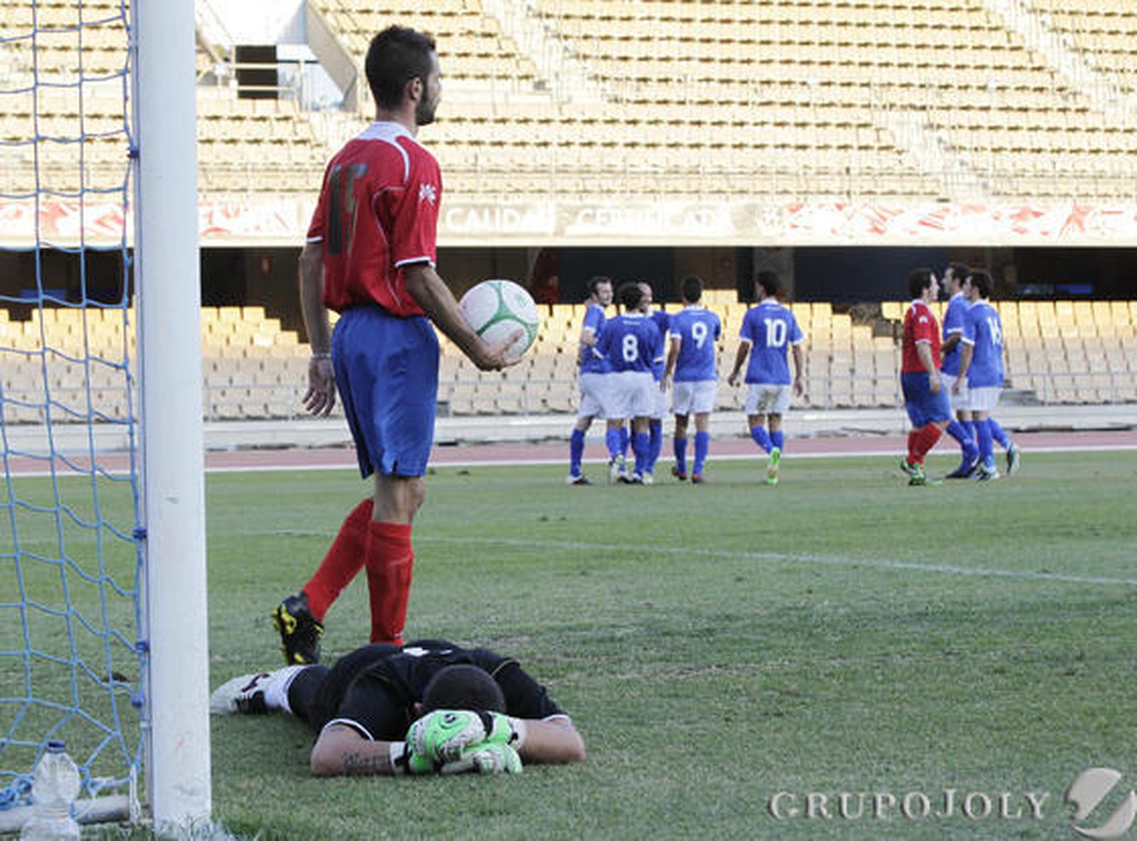 El equipo de Orúe endosa una 'manita' (1-5) al Balompié en el primer partido oficial de su historia

Foto: Miguel Angel Gonzalez