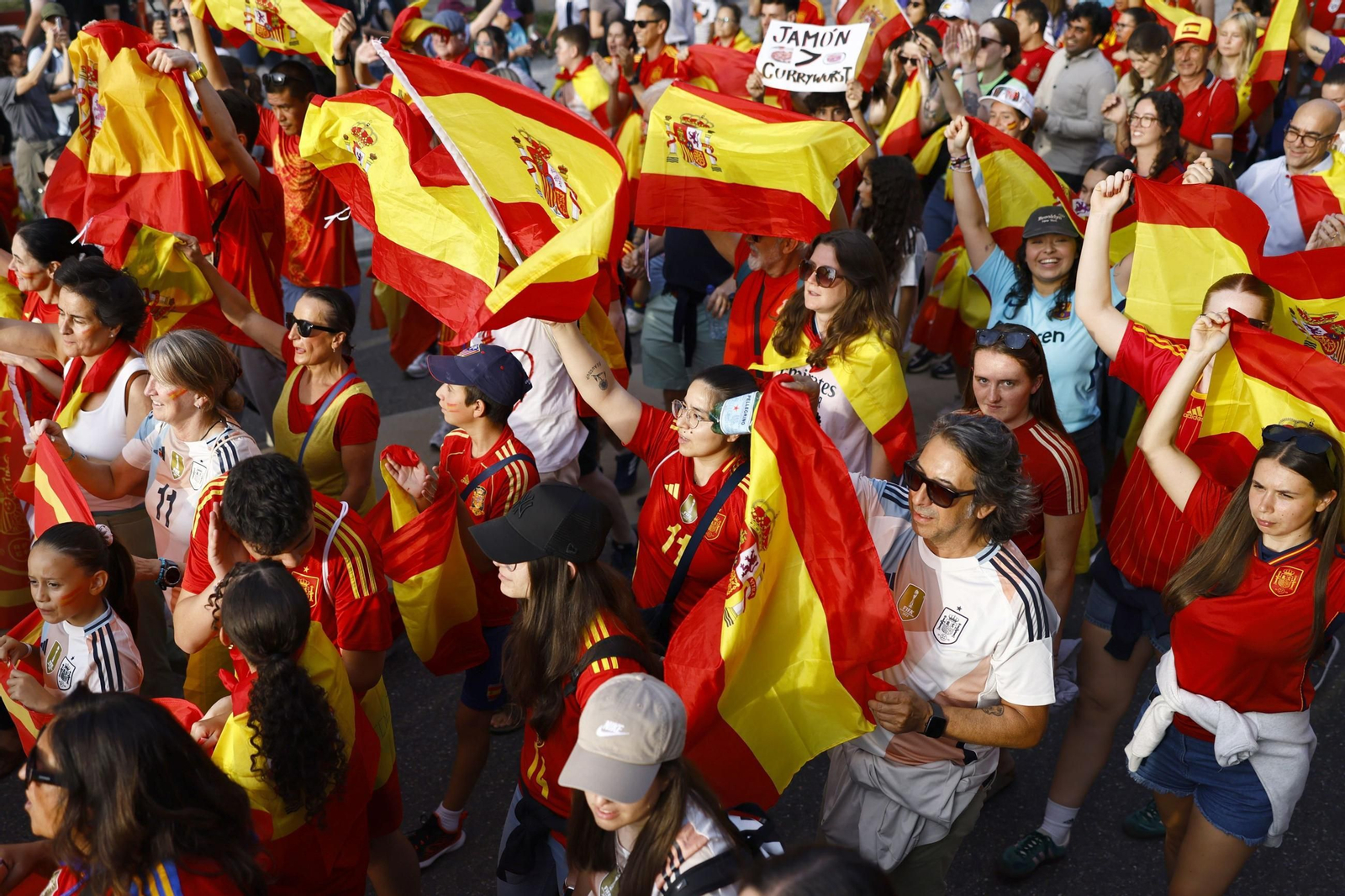 Las mejores imágenes de la semifinal Alemania - España de la Eurocopa femenina
