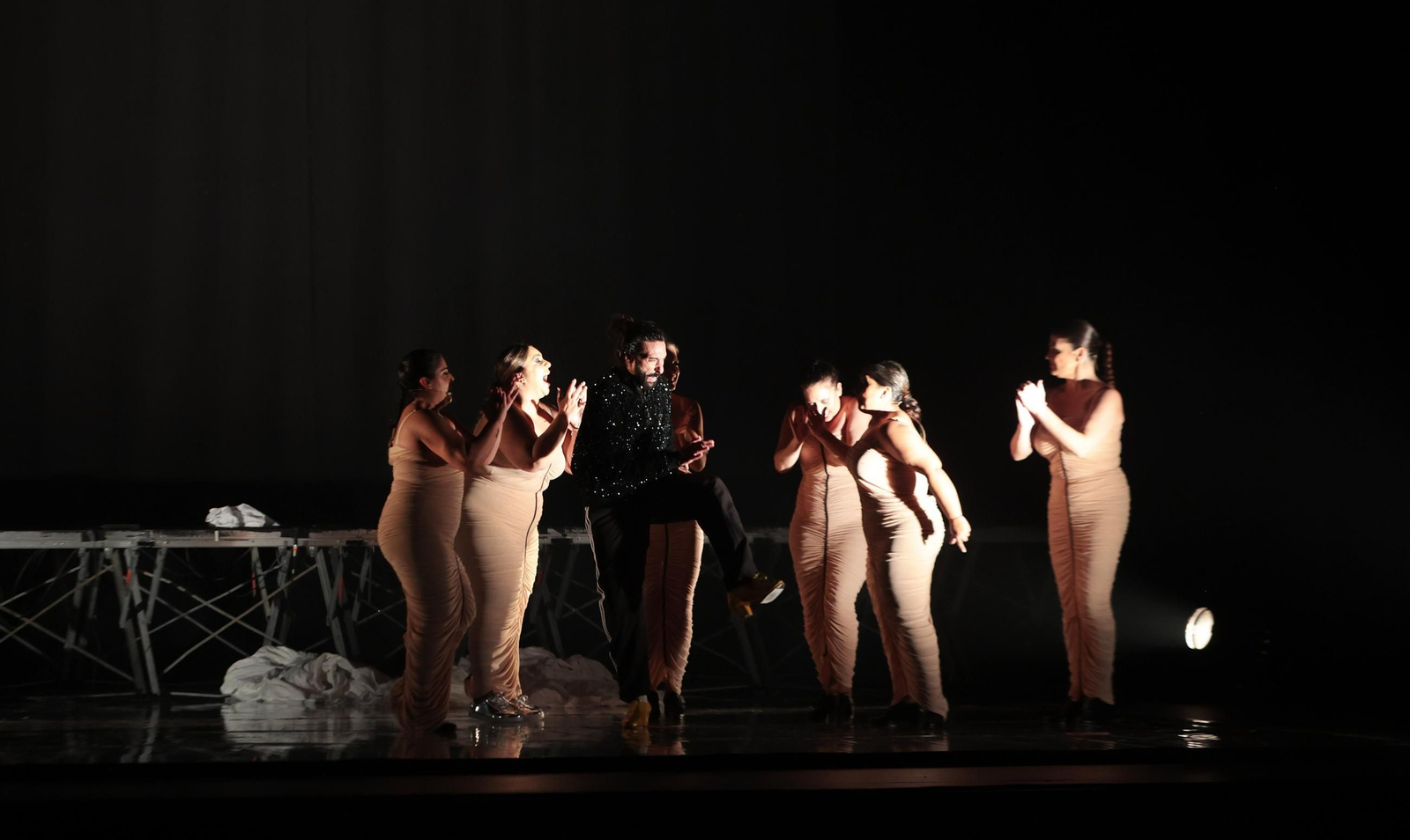 Eduardo Guerrero estrena 'El manto y su ojo' en el Festival de Jerez