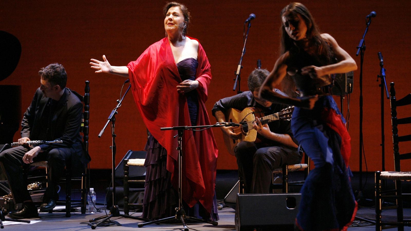Carmen Linares, en un concierto en Córdoba.