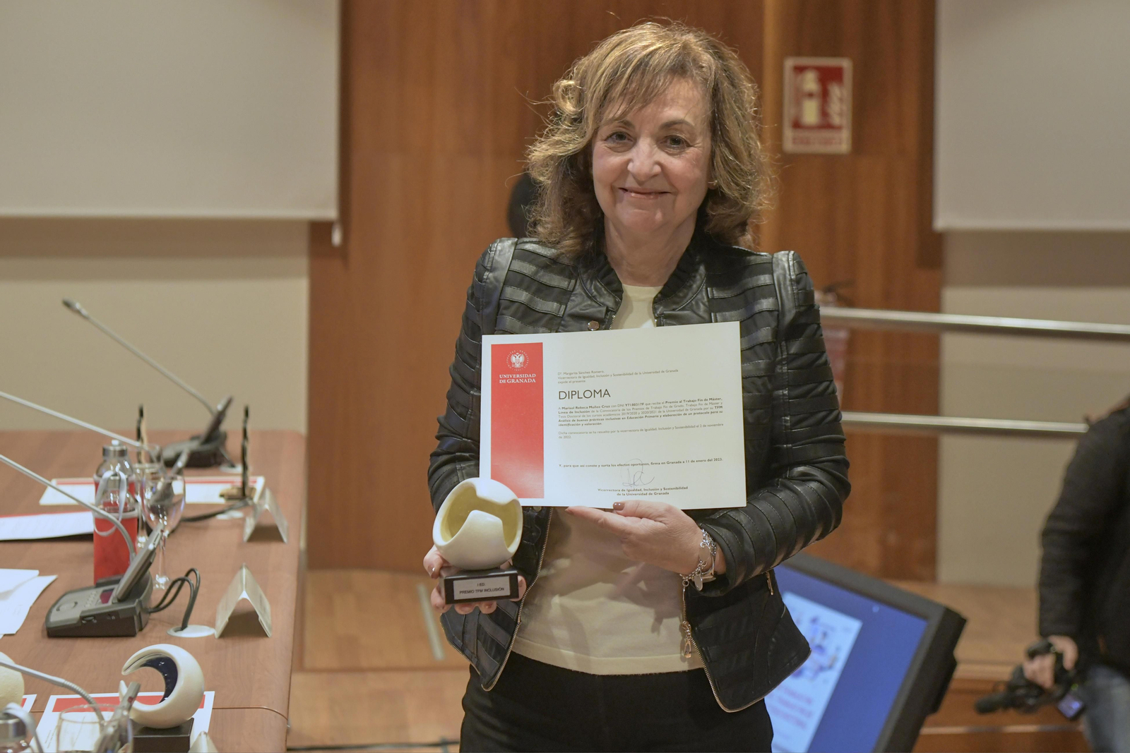 Entrega de la primera edición de los premios a los mejores trabajos fin de grado, fin de máster y tesis doctorales del ámbito de la igualdad y la inclusión en la UGR en imágenes