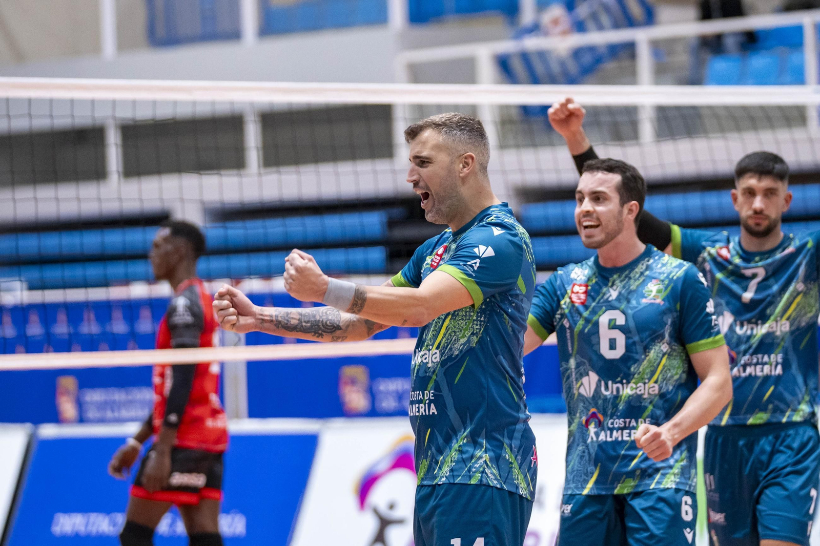 Las imágenes del partido de Superliga entre Unicaja Costa de Almería y Instercap Asisa Tarragona