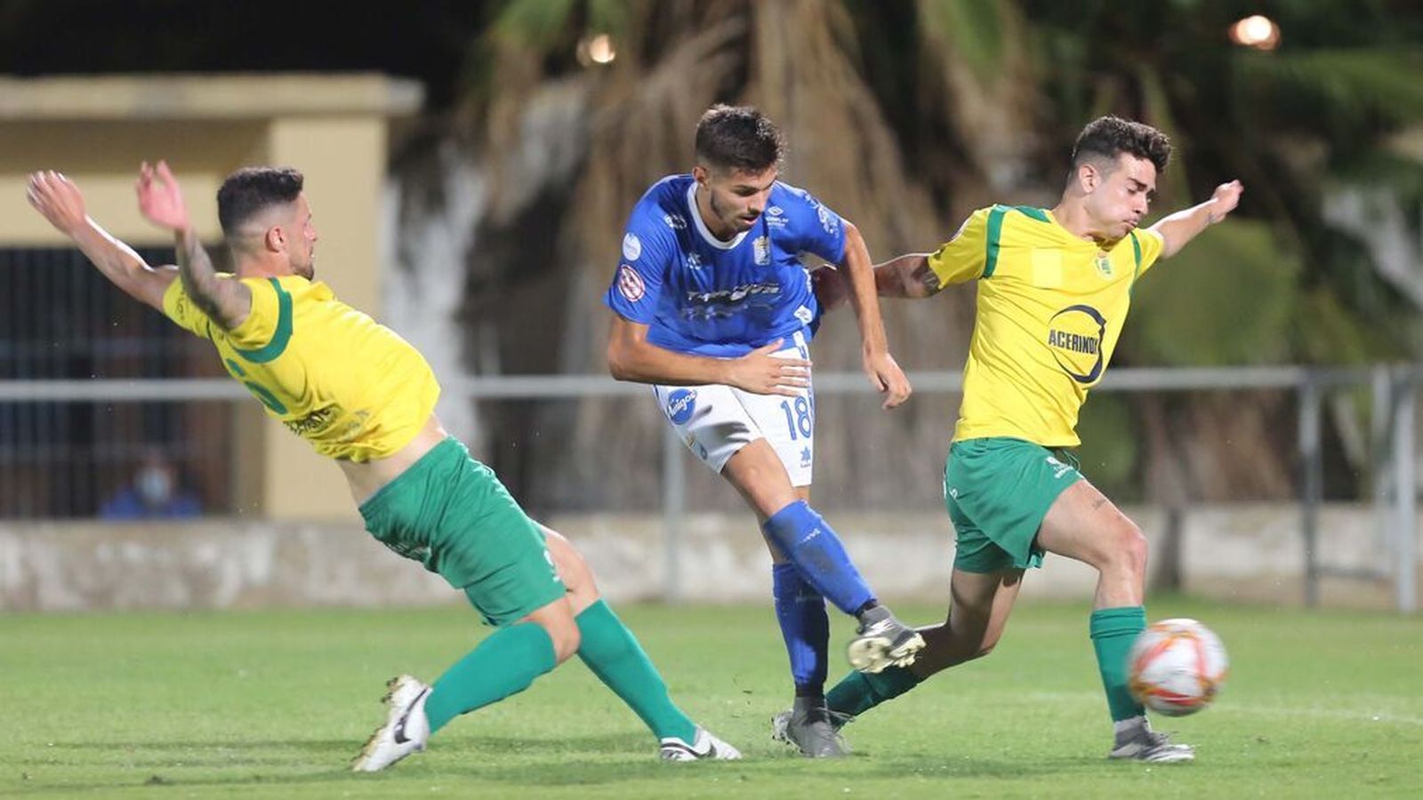 Un momento del Xerez CD- UD Los Barrios