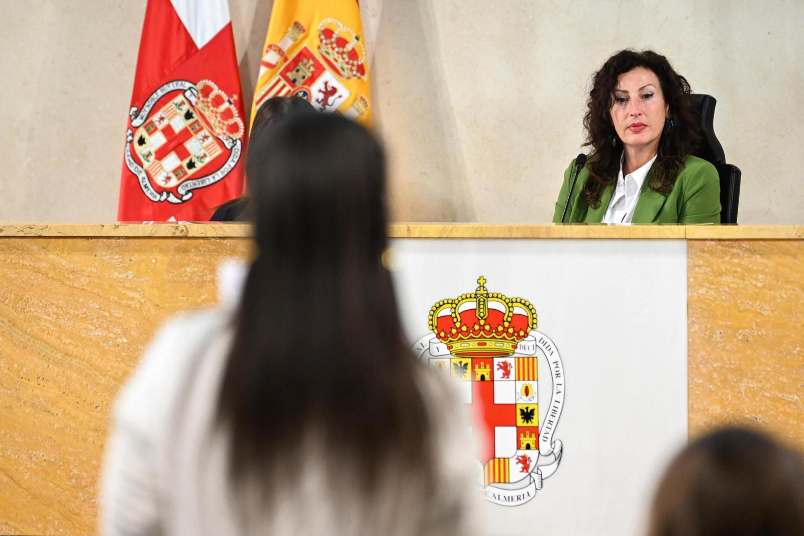 María Esperanza Requena expuso las conclusiones del trabajo y ofreció colaboración a la alcaldesa.