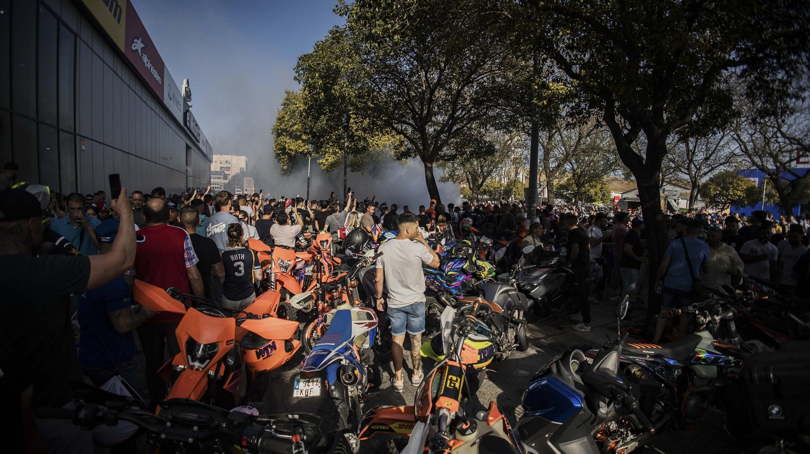 Búscate en el ambiente motero del viernes del Gran Premio de Jerez 2025