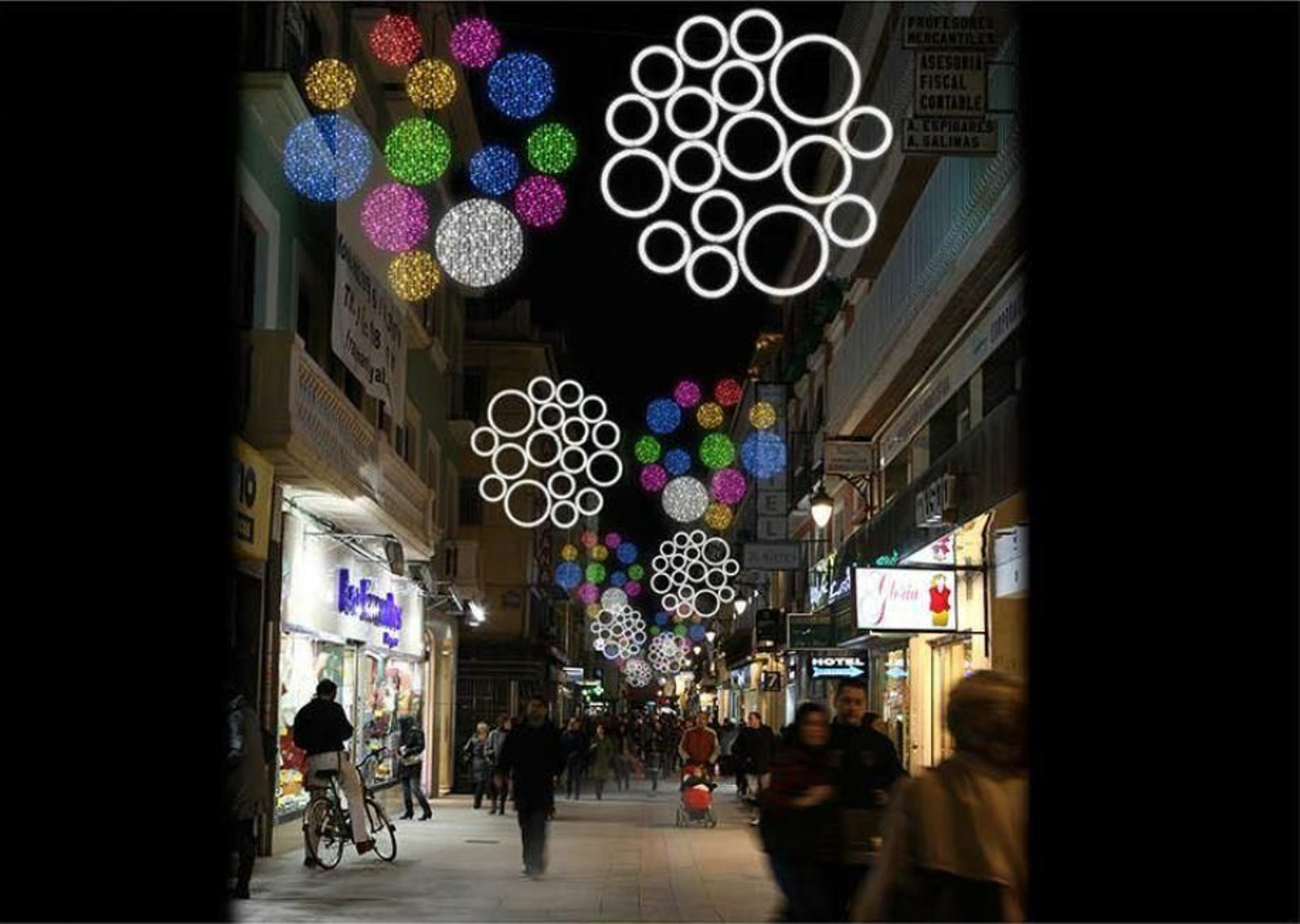 Así son las luces de Navidad en Granada calle a calle