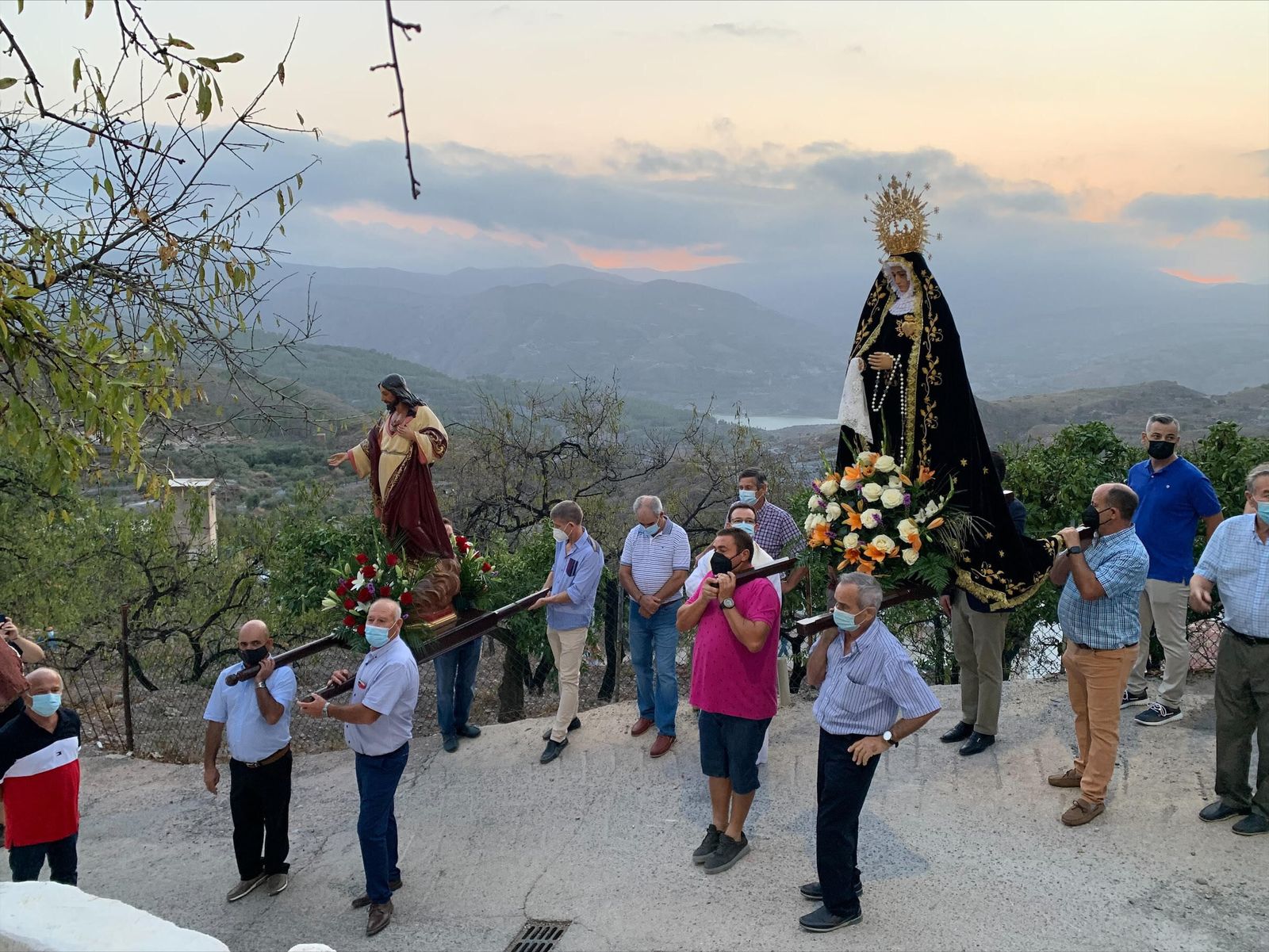 Fiestas por el Sagrado Corazón de Jesús y la Virgen de los Dolores en Hirmes