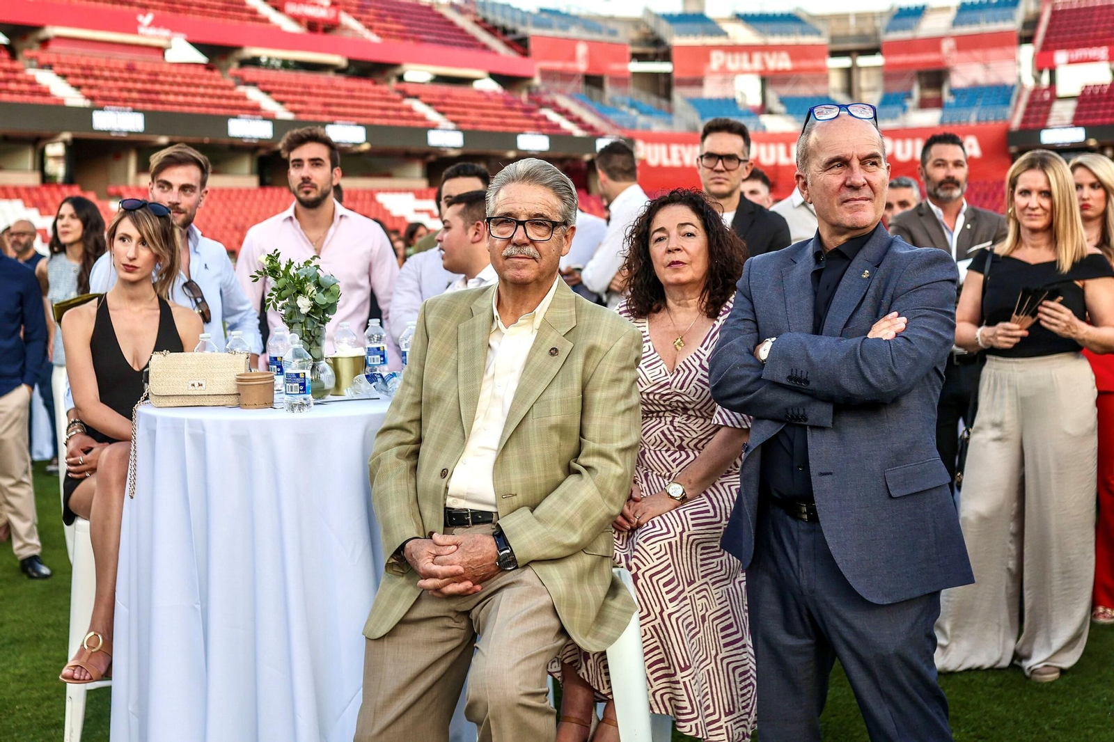 Los Cármenes reúnen a 1200 personas en la celebración de los diez años de reuniones del Club Cámara Granada, en imágenes