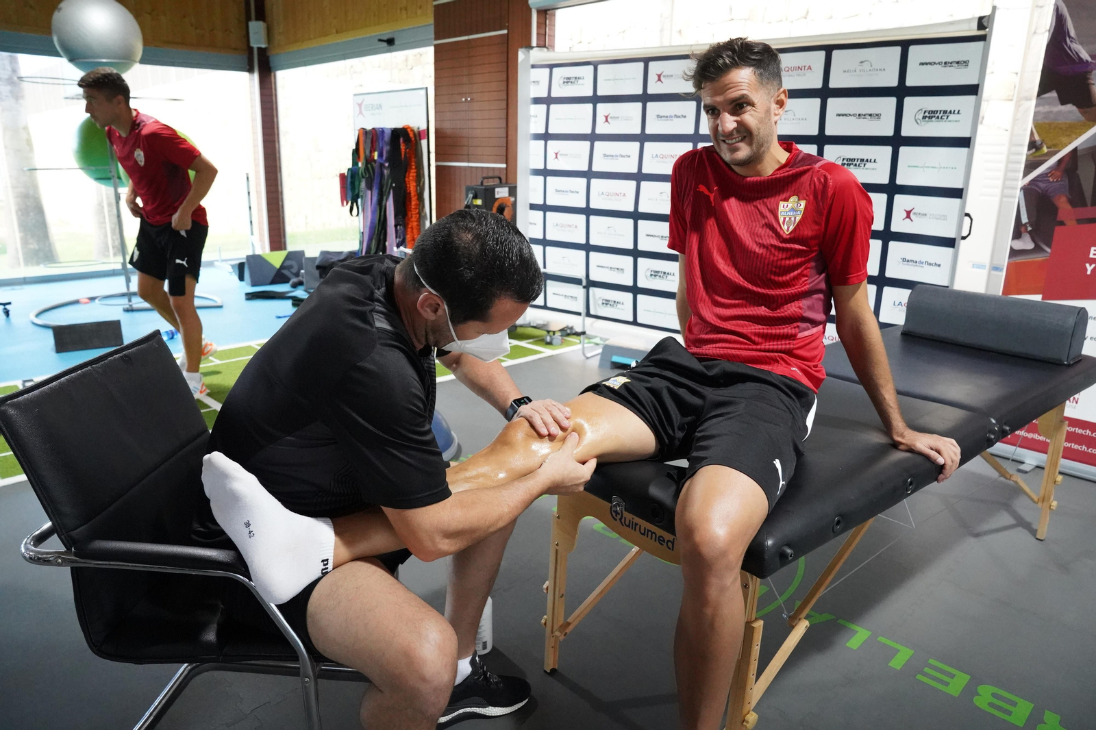 Villar seguirá más de un mes de baja