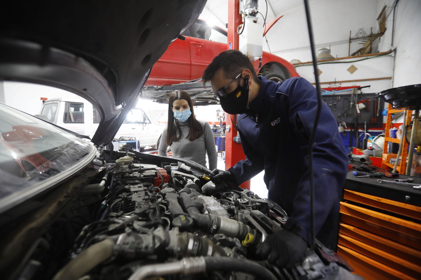 Fotografías: Un paseo por la barriada periférica de Santa Cruz, la más aislada de Córdoba