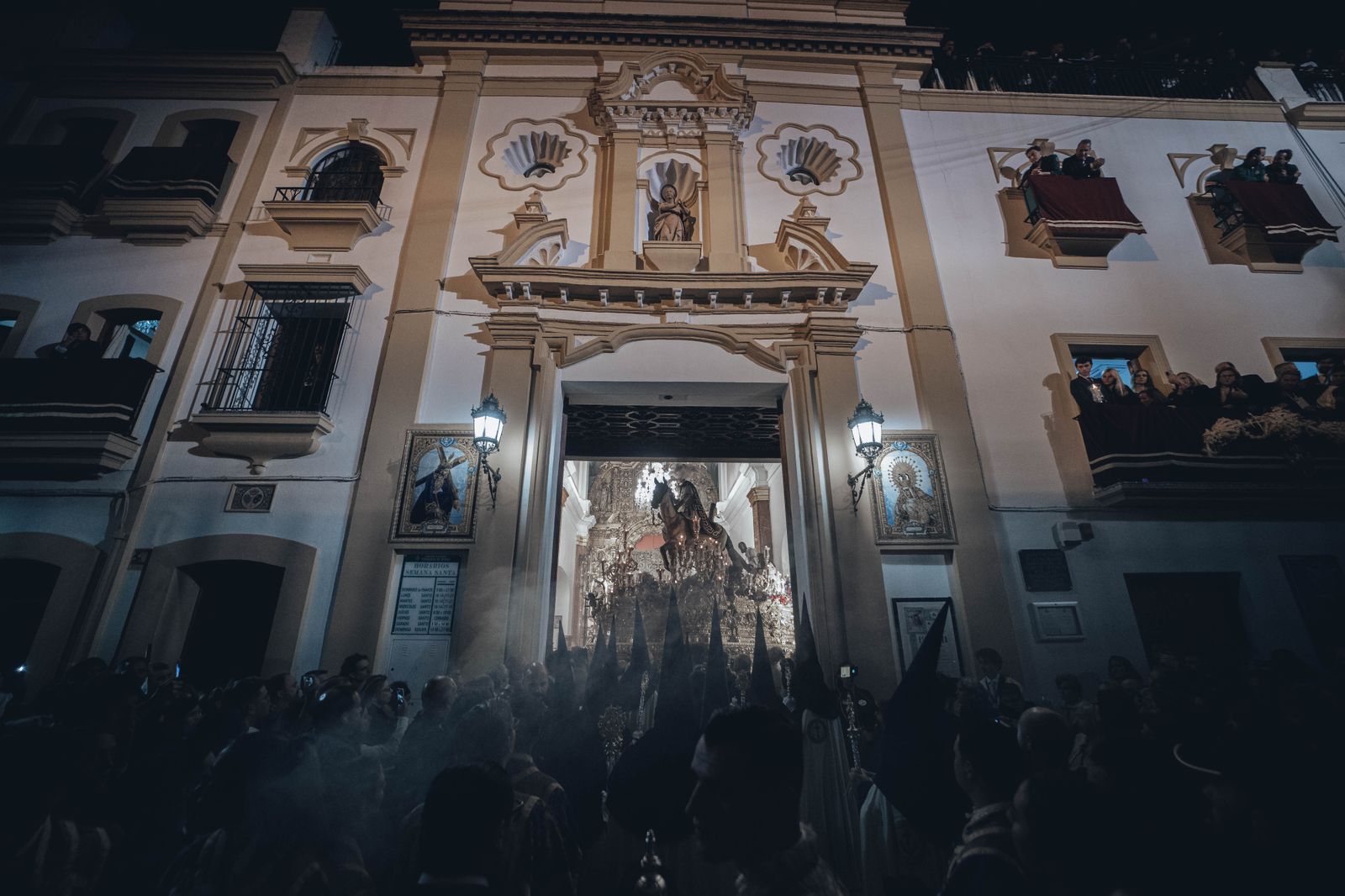 Las imágenes de la Hermandad de la Esperanza de Triana en la Semana Santa de Sevilla 2023