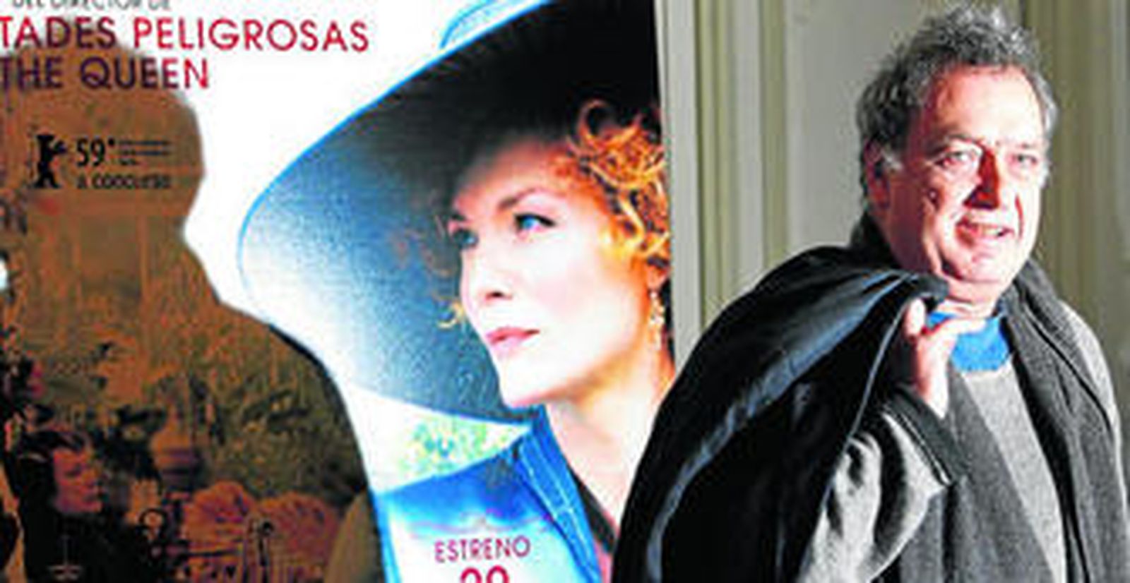 Stephen Frears, junto a uno de los carteles promocionales de la película.