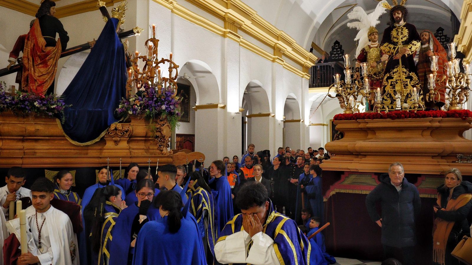 Los dos pasos, en el interior de San Telmo.