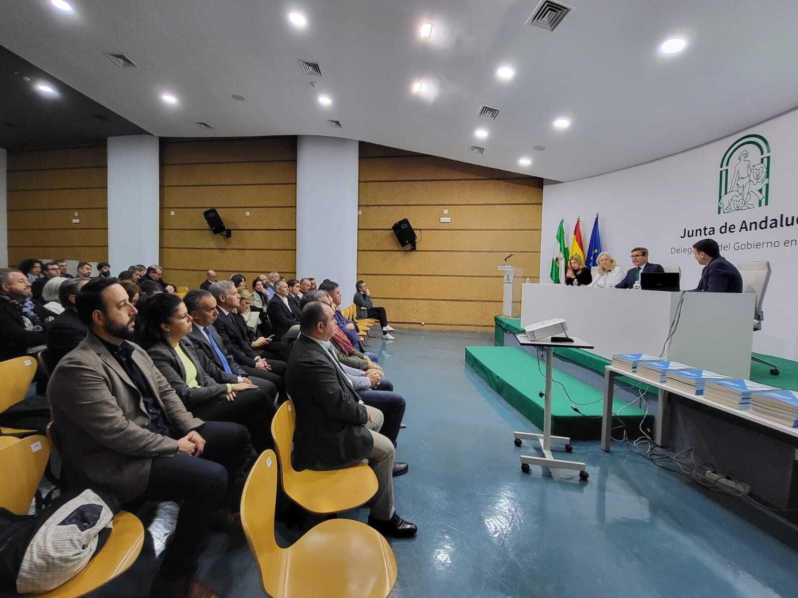 El consejero de Política Industrial y Energía, Jorge Paradela, este miércoles en rueda de prensa.