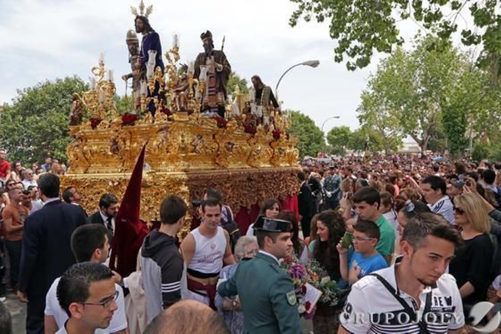 Foto: Pascual · Lobo· Aranda · Garcia y M. A. Gonzalez