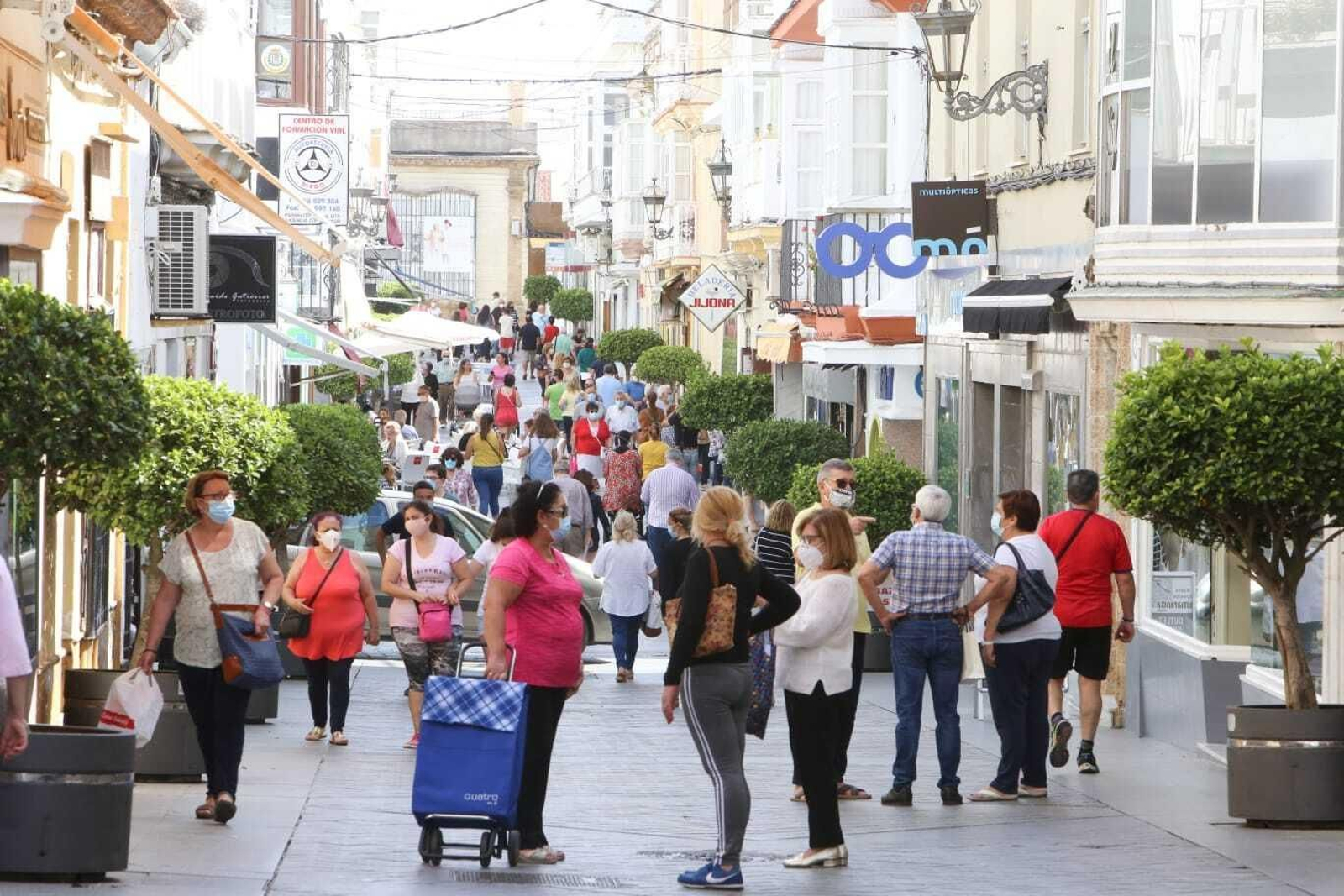 Zona comercial de San Fernando, durante la desescalada del estado de alarma.