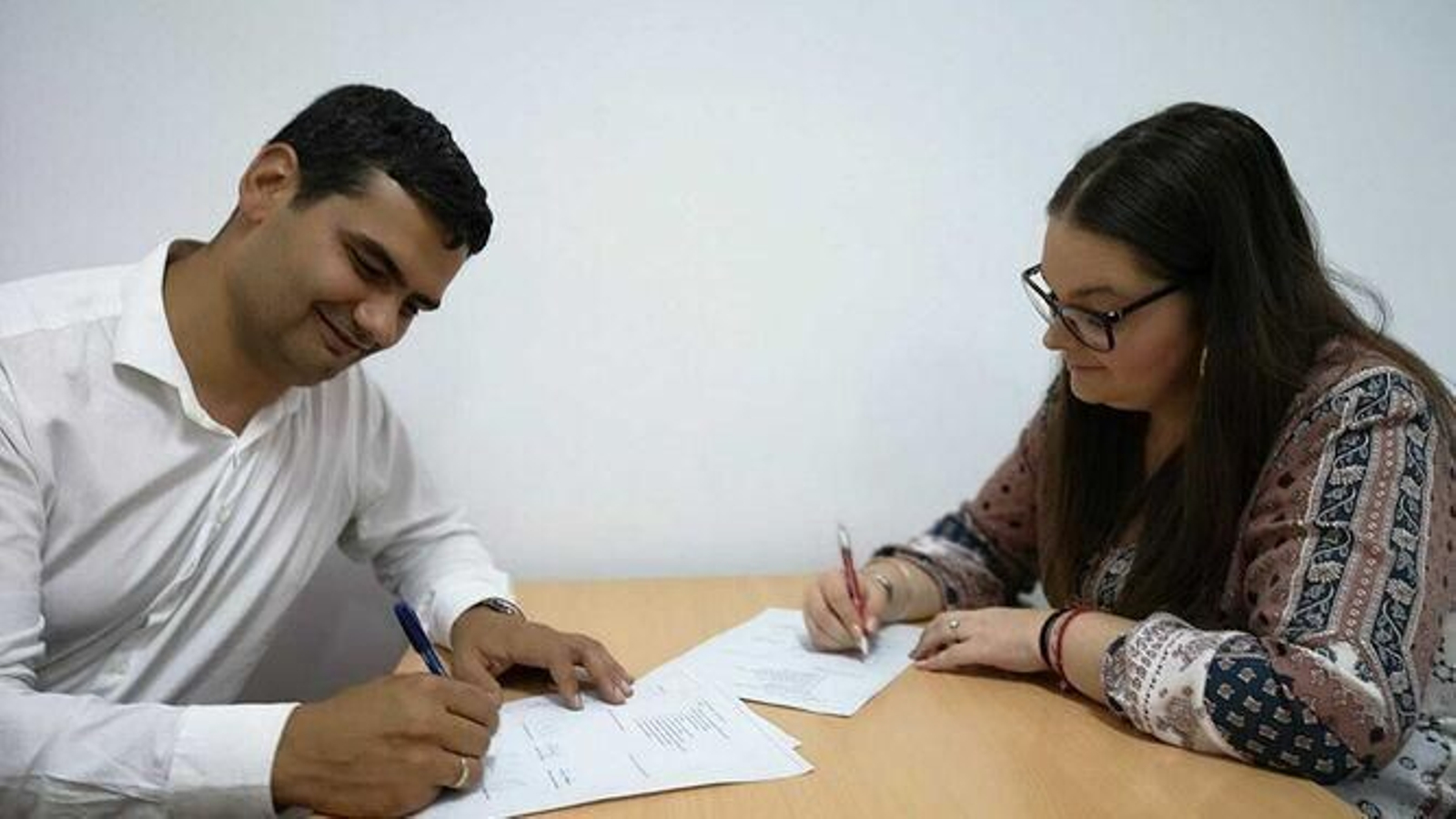 Martín Morales y María Isábel López rubricaron en 2019 el pacto de alternancia en el gobierno.