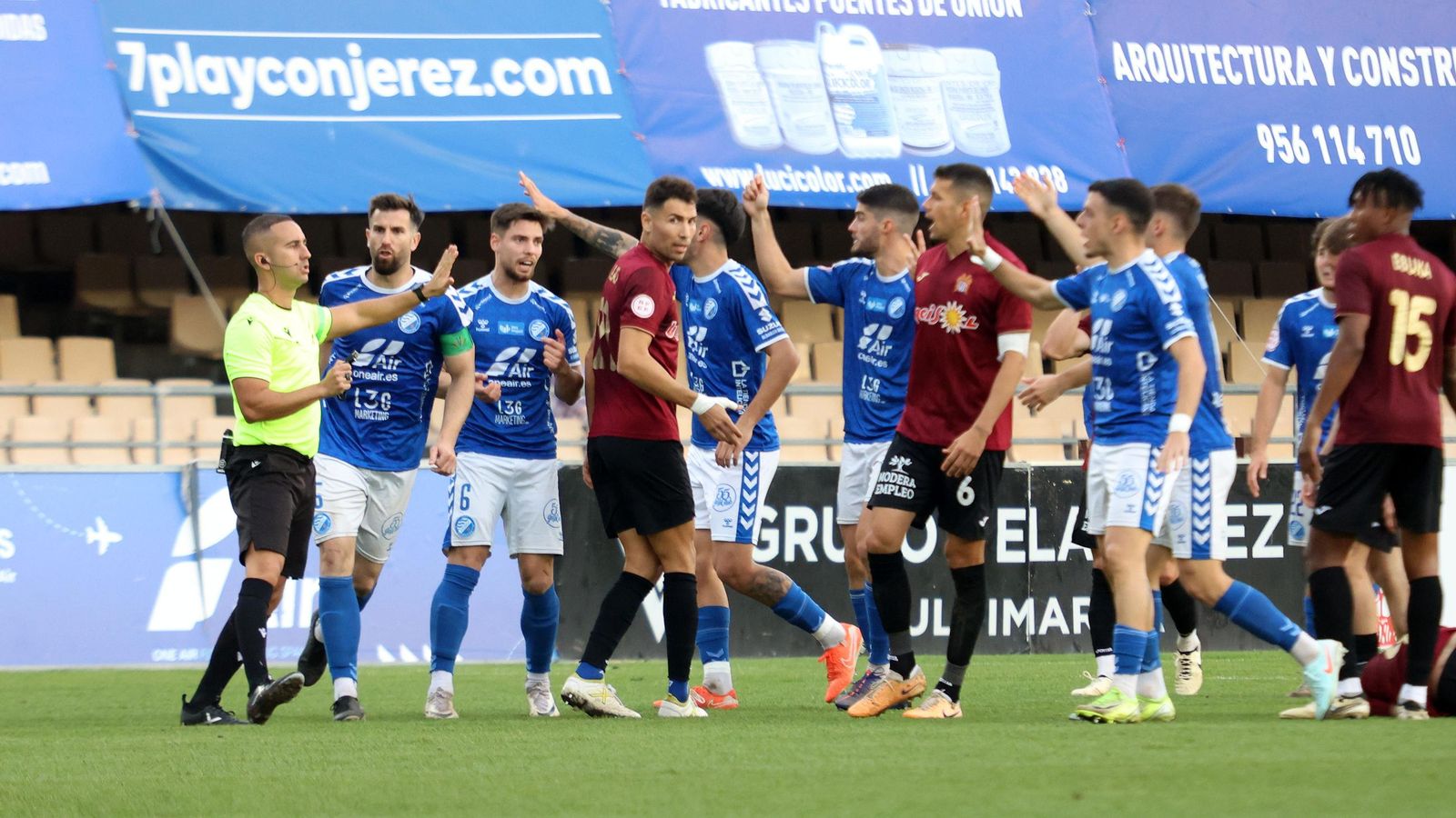 Imágenes del Xerez DFC contra el Águilas FC