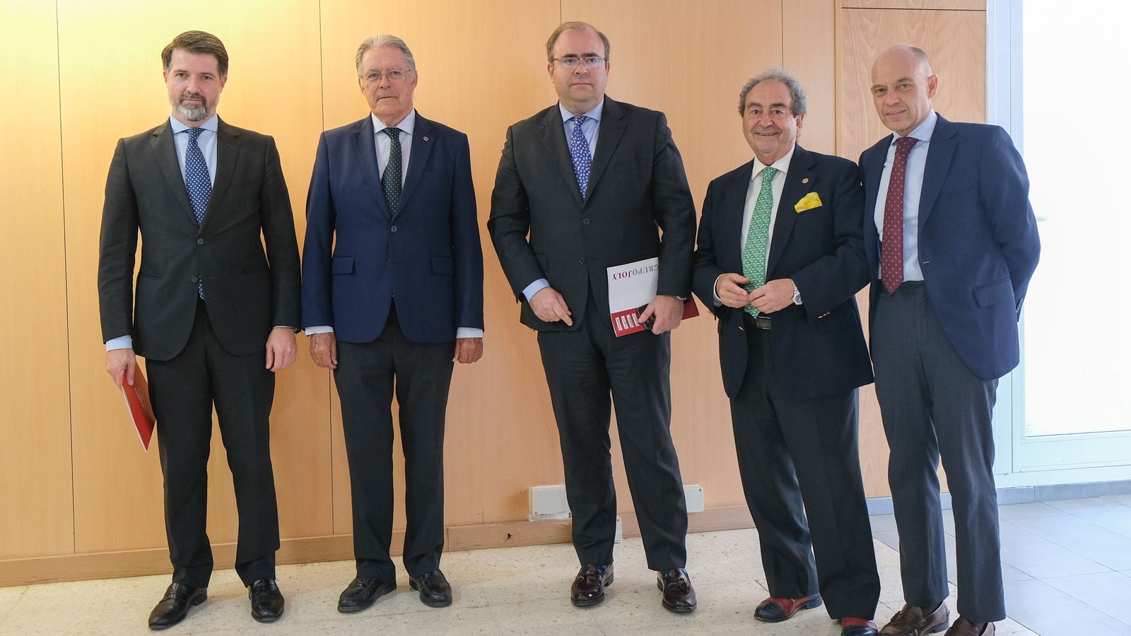 Los asistentes al acto en el Colegio Fometno Tabladilla.