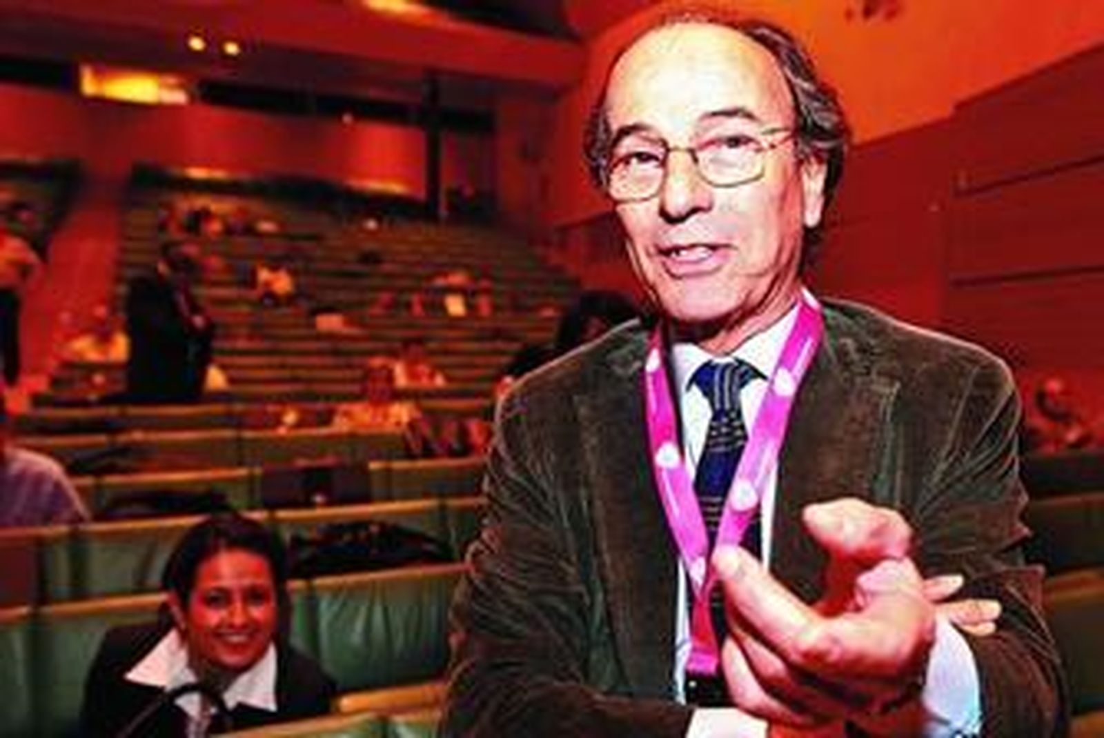 "Ser madre a los 70 parece un capricho que no debe aceptarse"