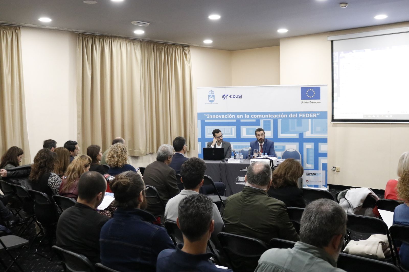 Imágenes de la jornada sobre Innovación en la Comunicación del FEDER en La Línea