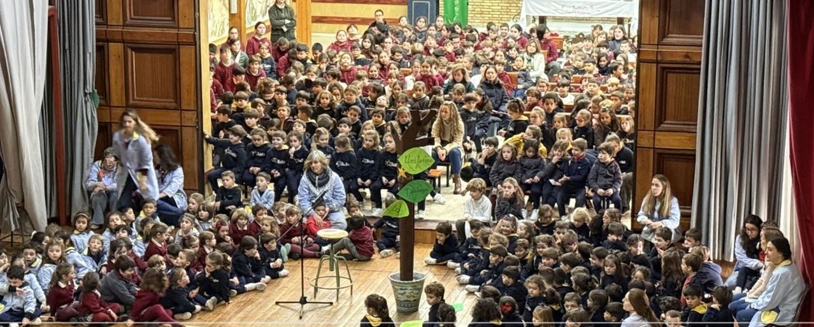 Acto por el Día de la Paz en el colegio La Salle Buen Pastor.