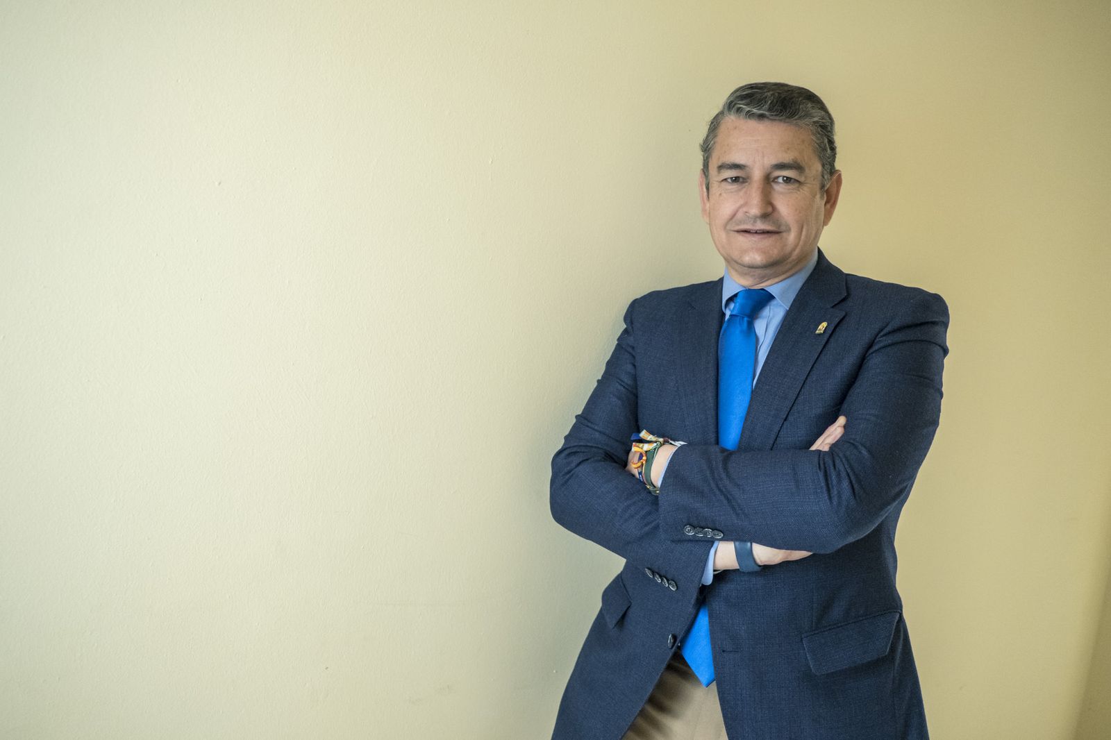 Antonio Sanz posa en la sede provincial del PP de Cádiz antes de una entrevista con este periódico, el pasado mes de marzo.