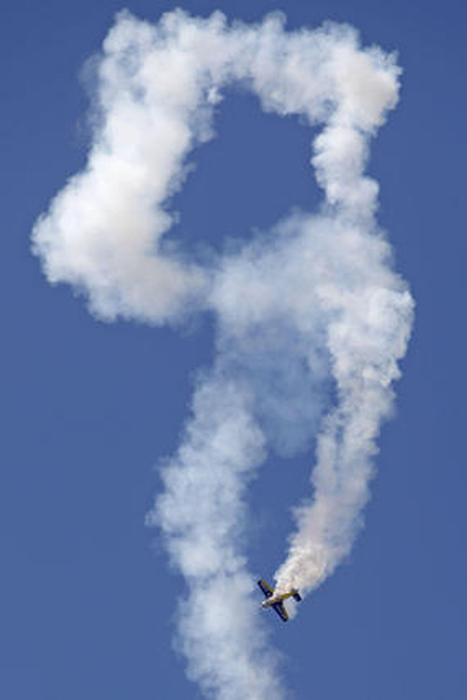 190.000 personas disfrutan del III Festival Aéreo en la playa de la Victoria. /Foto: Jesús Marín