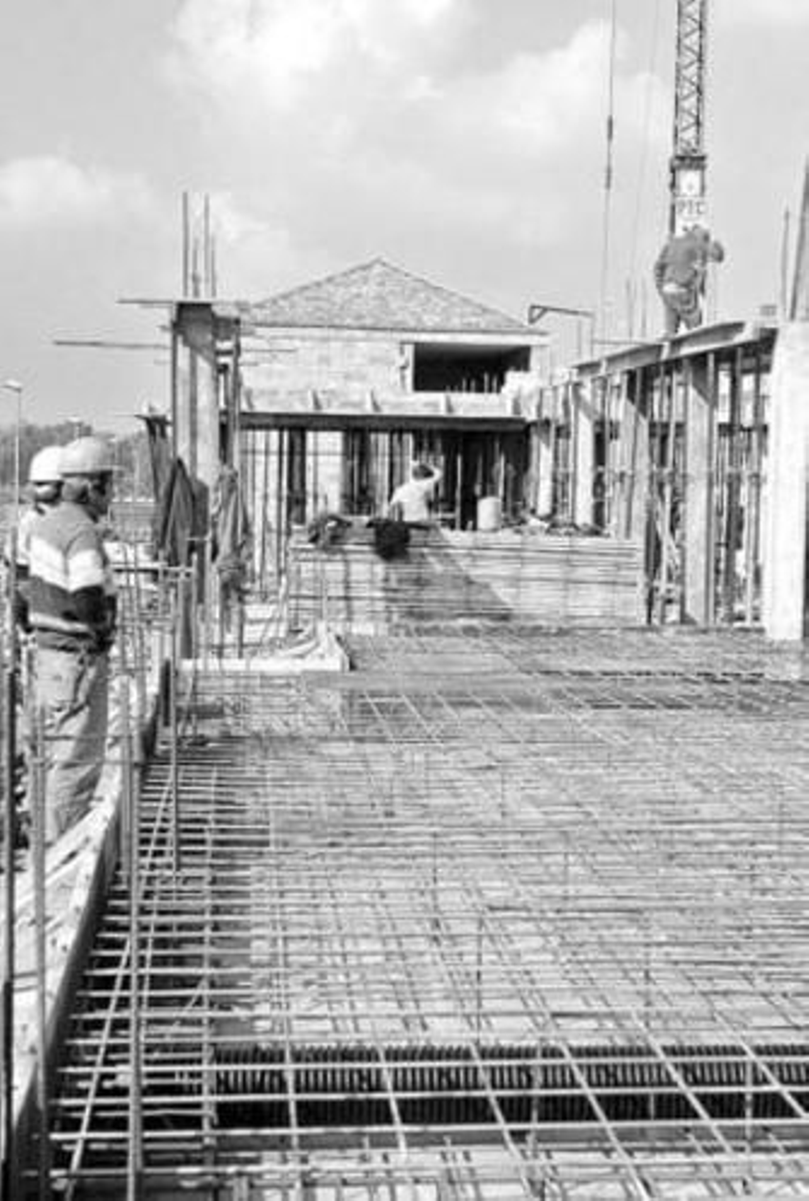 Un grupo de trabajadores, en una obra.