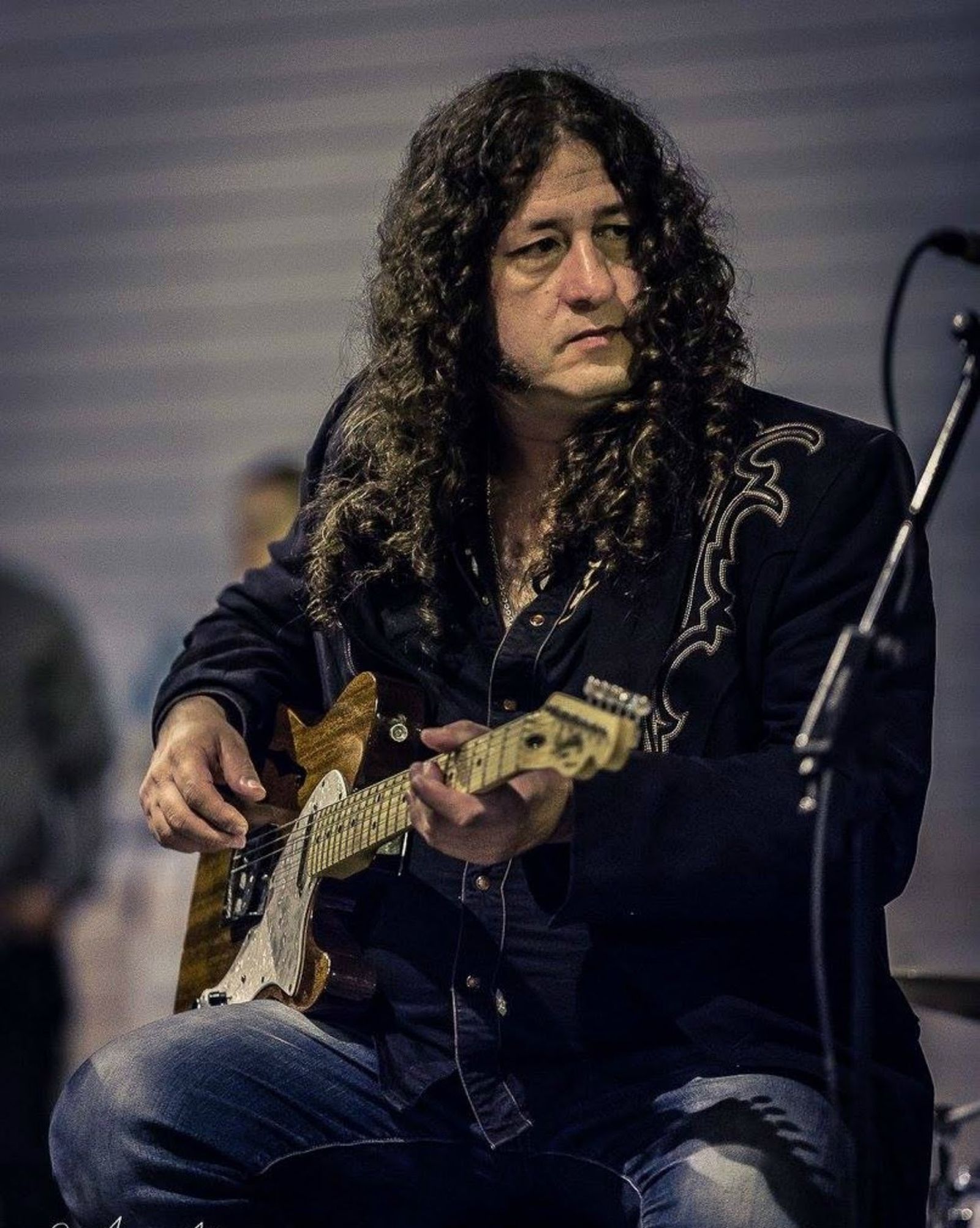 Santiago Campillo es uno de los mejores guitarristas de España.