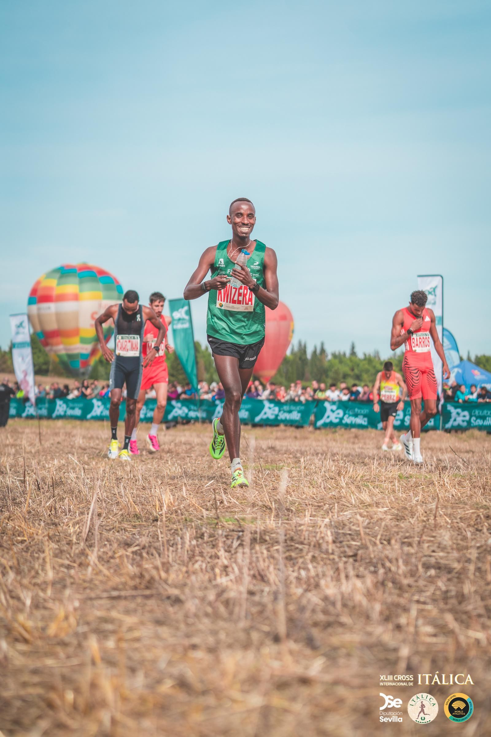 Búscate en las fotos del Cross de Itálica 2025 | 12