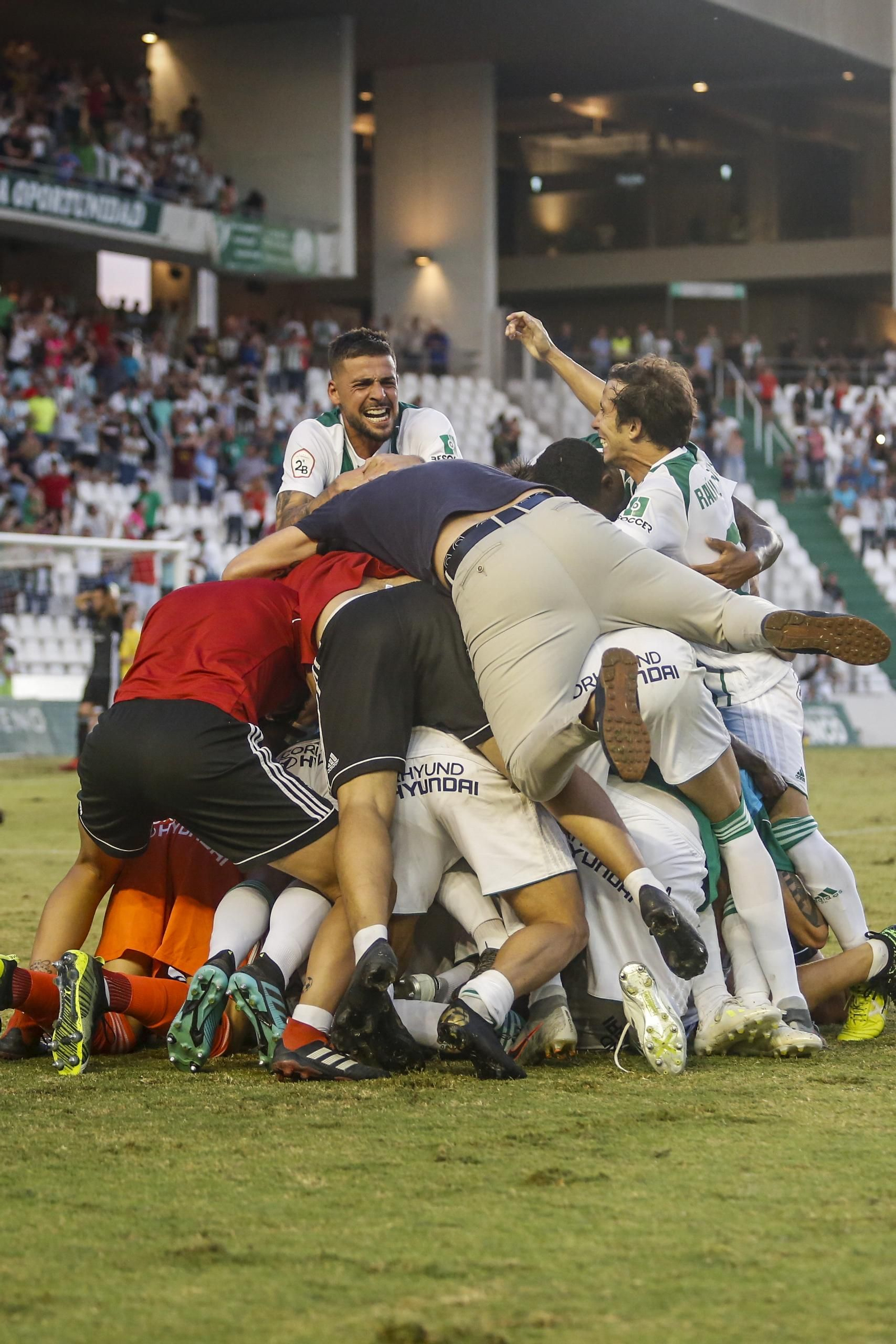 Las imágenes del Córdoba CF - Cádiz B