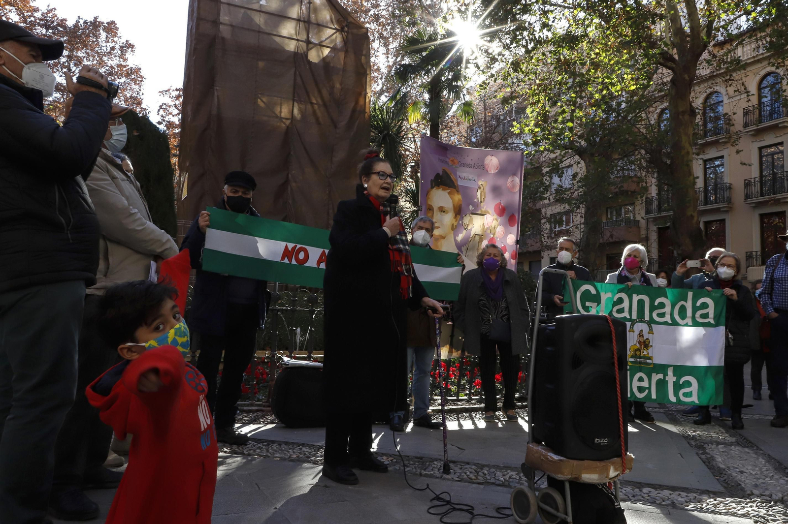 Granada Abierta celebra su acto alternativo a la Toma en honor a la Mariana