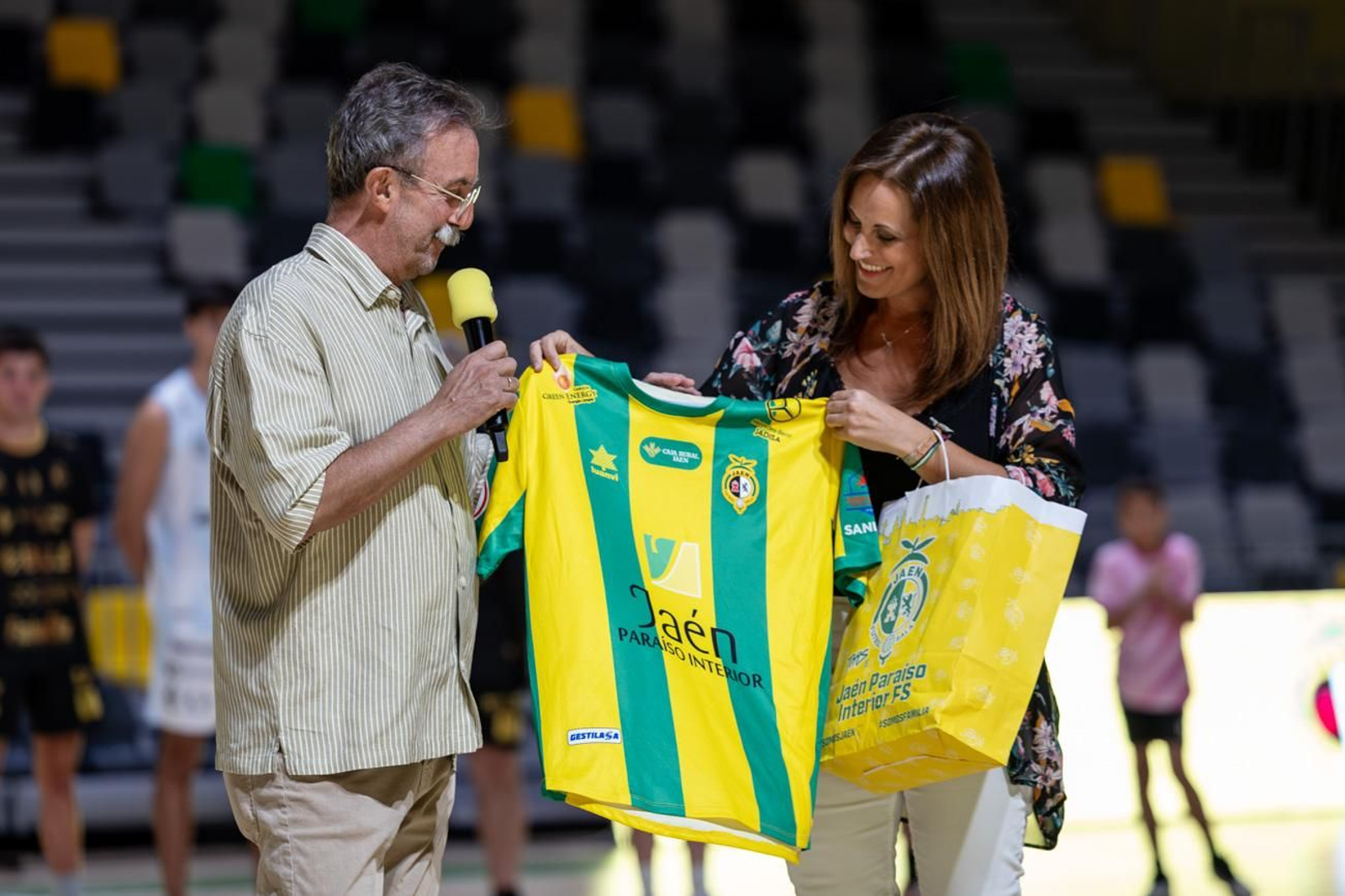 La puesta de largo de las secciones del Jaén Paraíso Interior FS