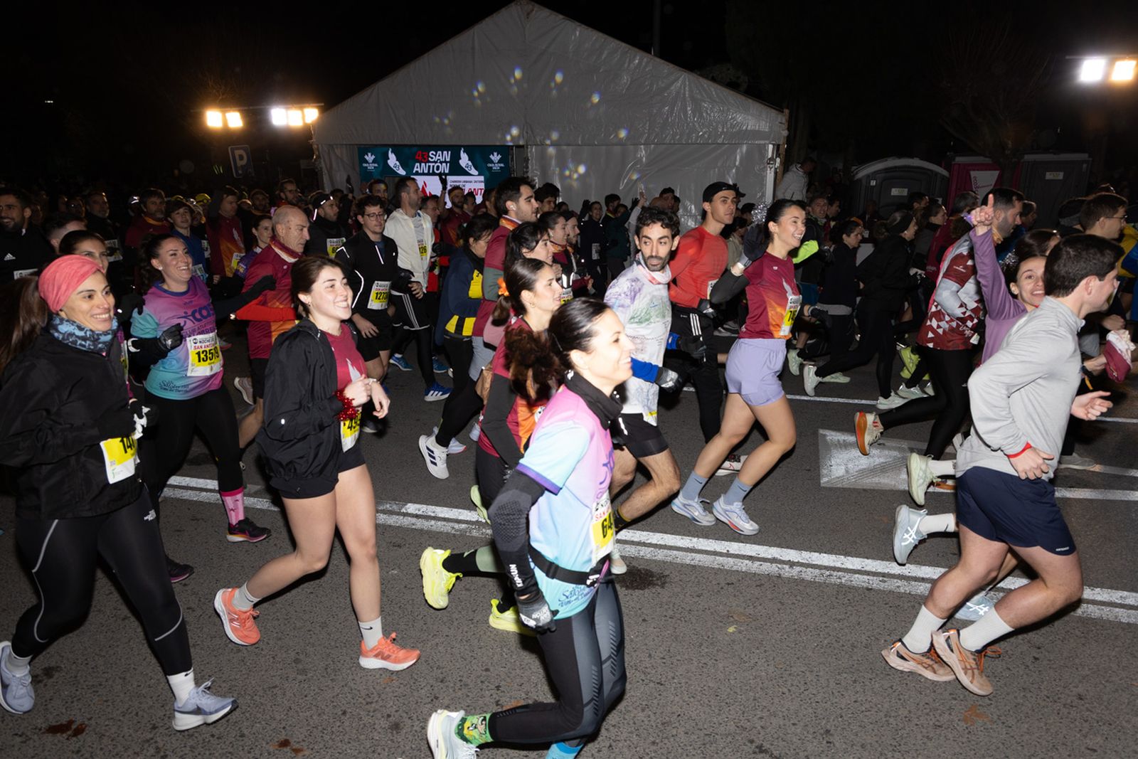 Encuéntrate en la salida de la Carrera de San Antón 2026, en imágenes (2)
