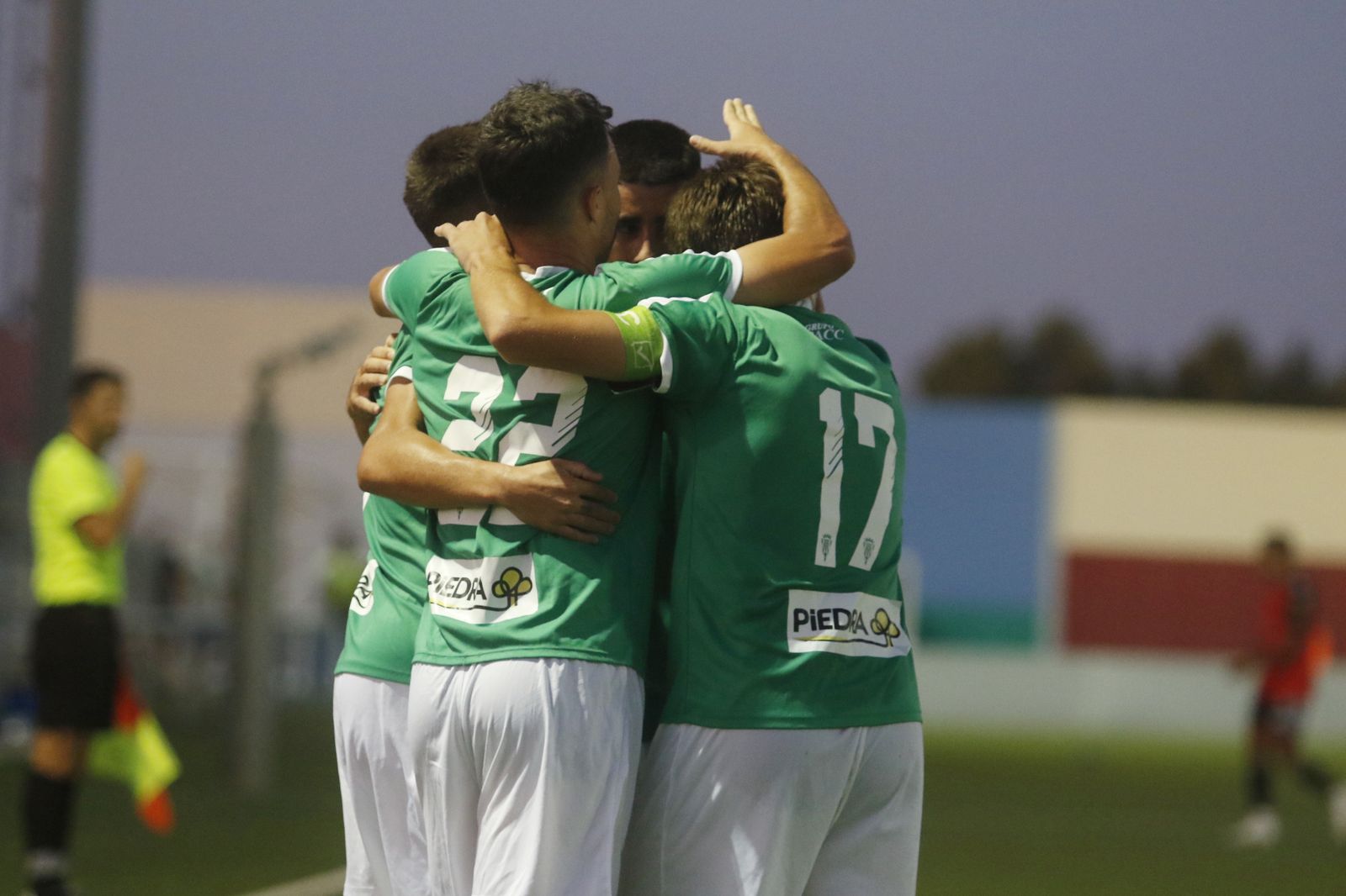 La victoria del Córdoba CF ante el Salerm Puente Genil, en imágenes