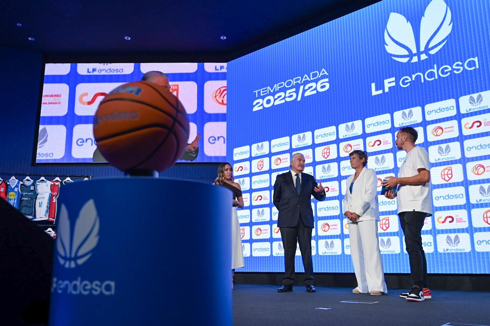 El CAB Estepona, protagonista en la inauguración de la Liga Femenina Endesa en Madrid