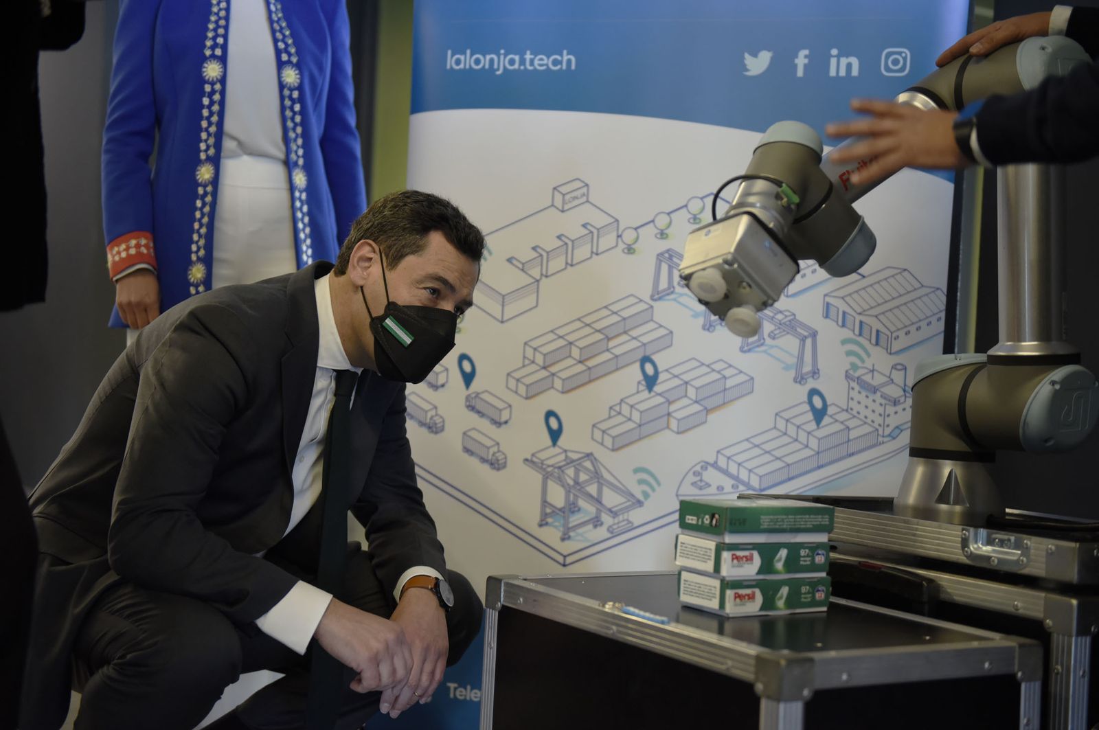 Imágenes del  acto de inauguración del nodo de innovación tecnológica 'La lonja de la Innovación' del Puerto de Huelva