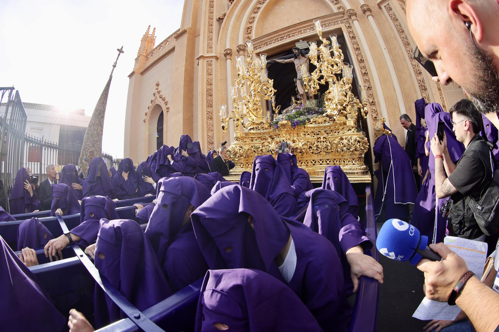 Salud el Domingo de Ramos en Málaga, en imágenes
