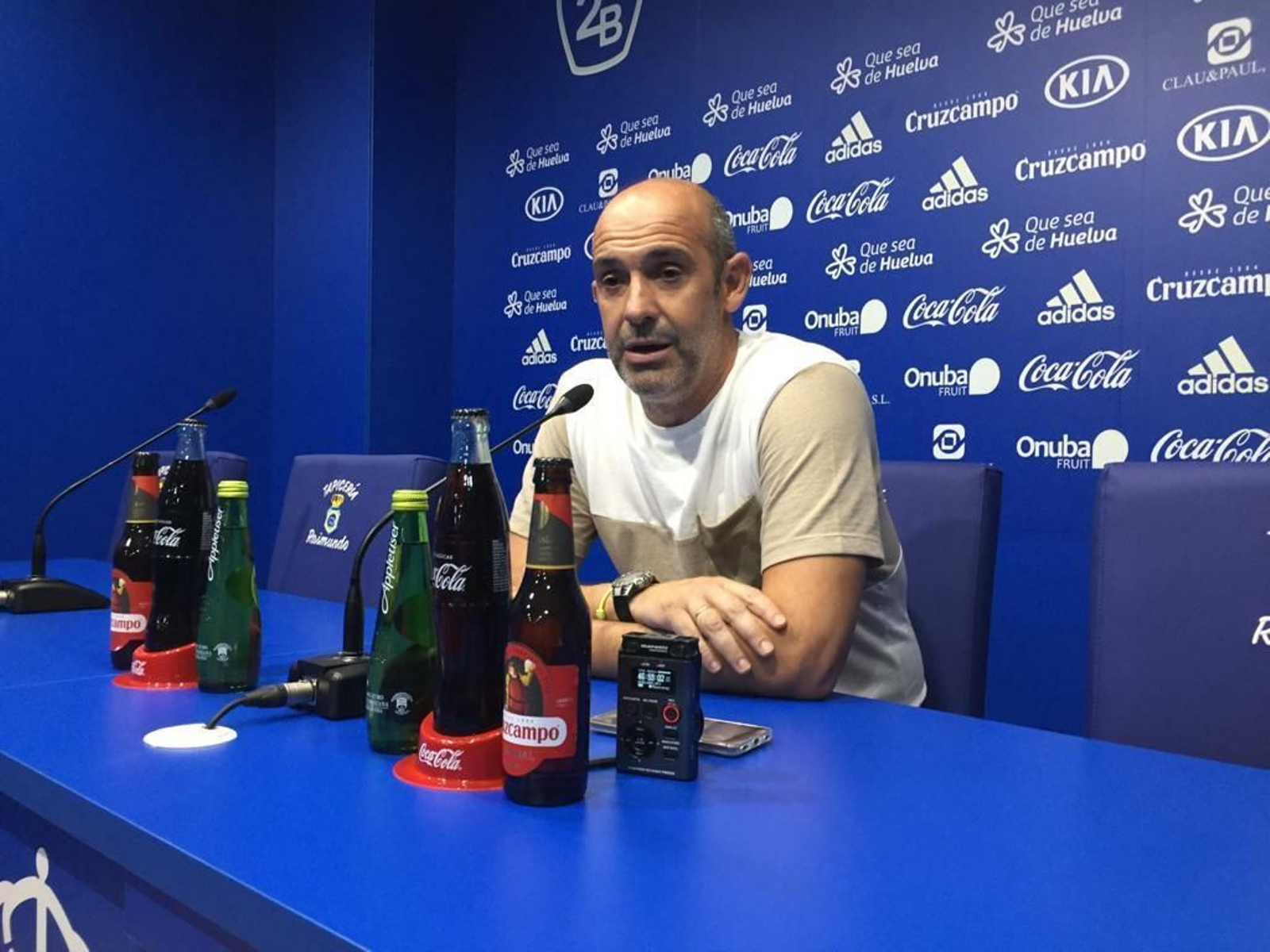 Alberto Monteagudo, en la rueda de prensa posterior al partido.