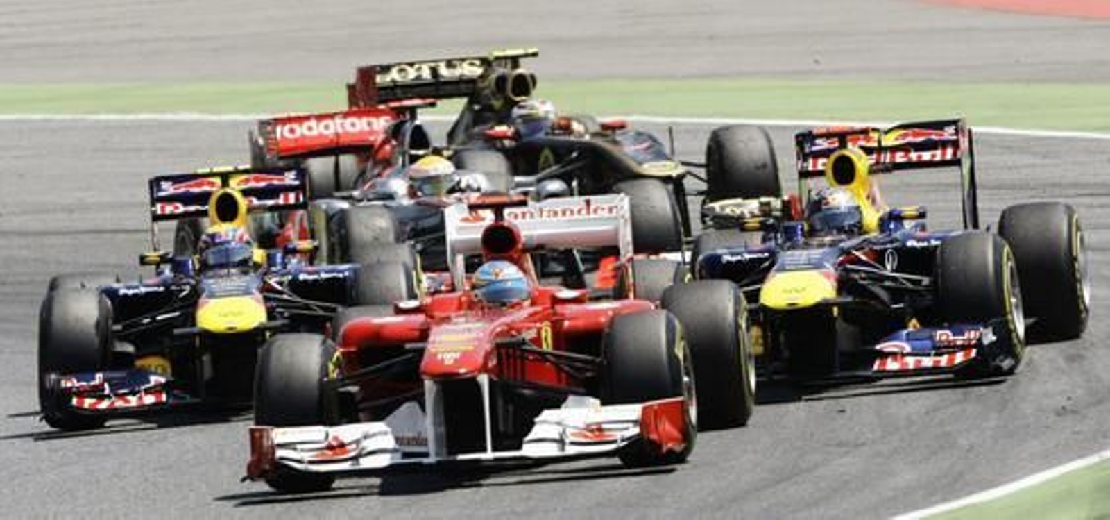 Vettel vuelve a ganar en Montmeló. Alonso acaba quinto.

Foto: reuters