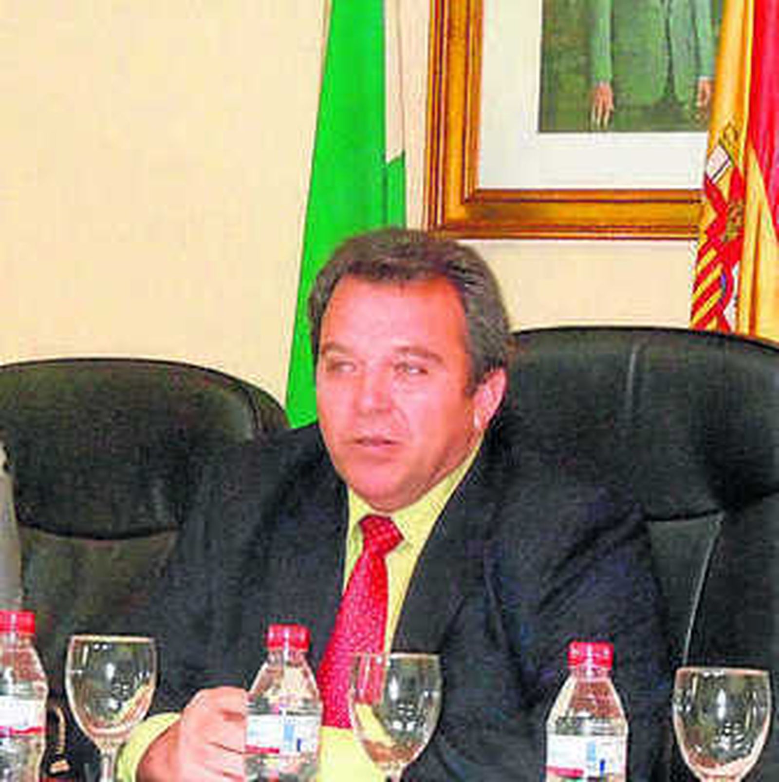 El alcalde de Cúllar Vega dimite para dar paso a jóvenes "con más energía"