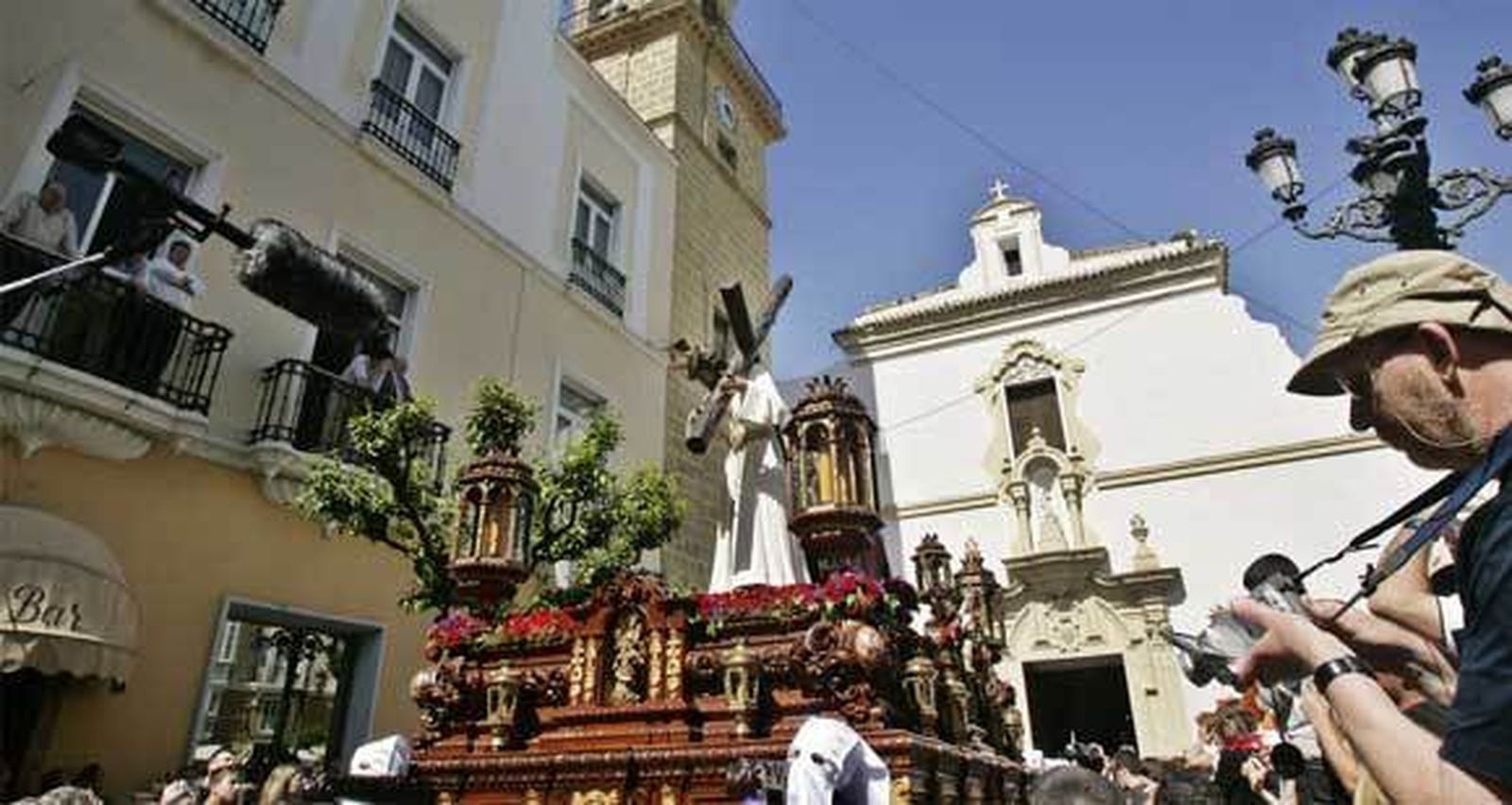 El amor por el Nazareno blanco es hereditario