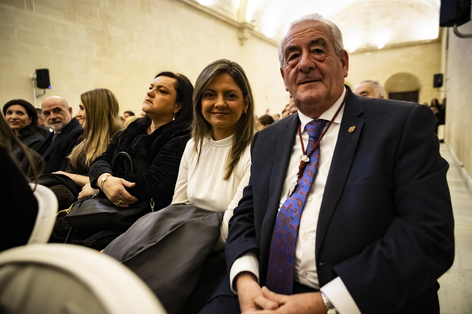 La entrega de la Medalla de Oro de Jerez a la Virgen de las Angustias, en imágenes