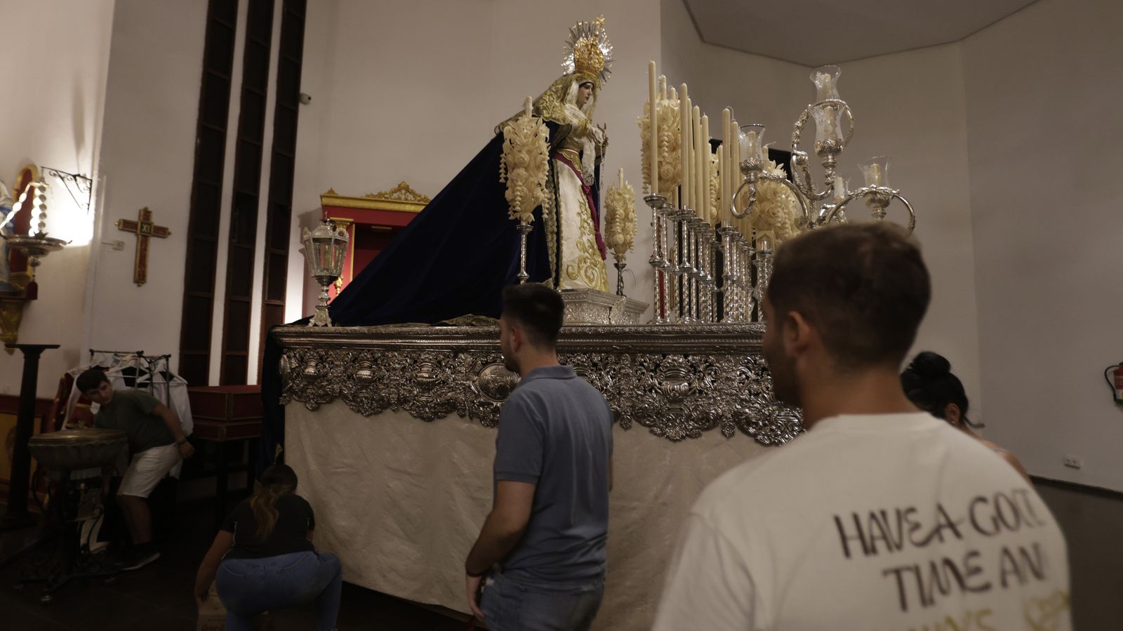 Preparativos en las iglesias de Algeciras para la Magna Mariana, en imágenes