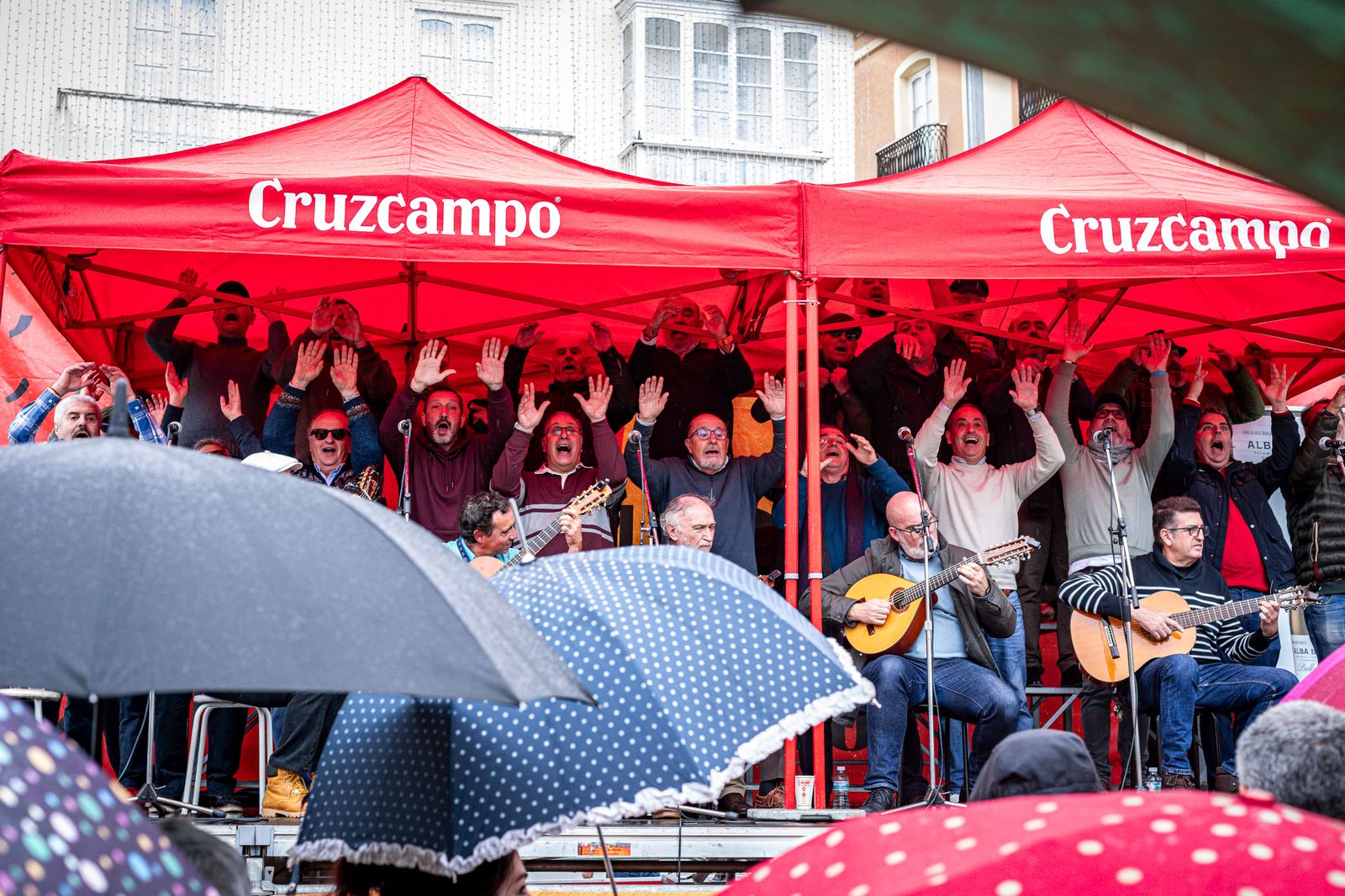 Búscate entre las mejores imágenes que ha dejado la Ostionada Popular
