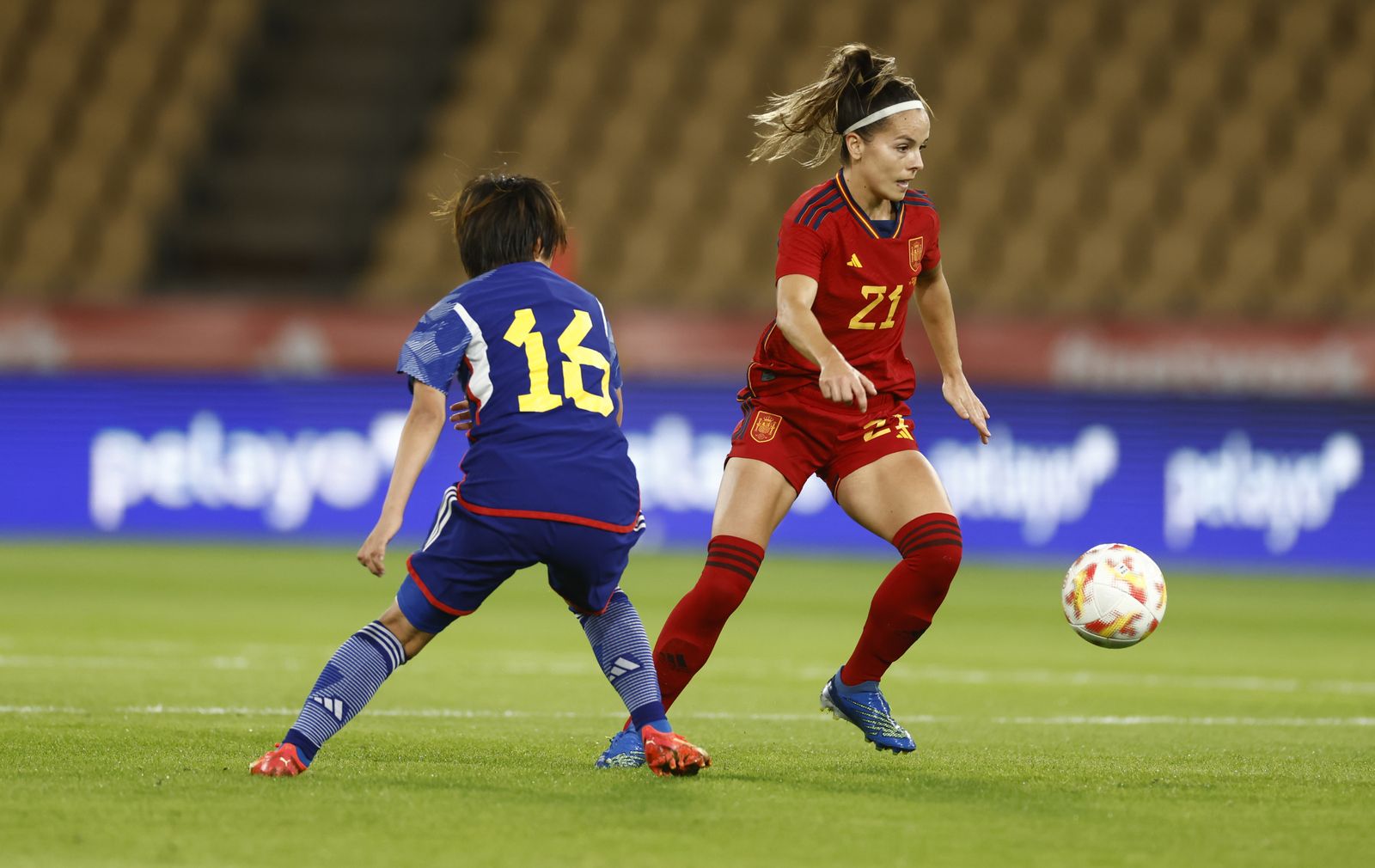 Las imágenes del España - Japón femenino en Sevilla